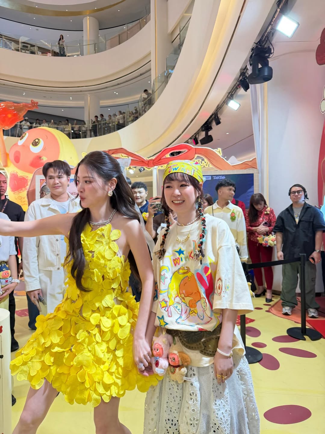 ใบเฟิร์น - พิมพ์ชนก ลือวิเศษไพบูลย์