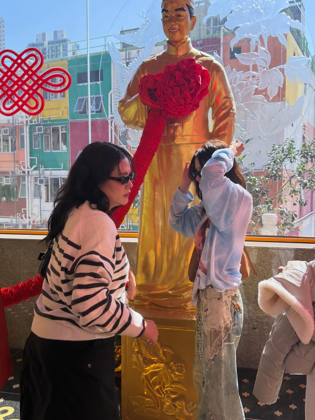 ใบเฟิร์น - พิมพ์ชนก ลือวิเศษไพบูลย์