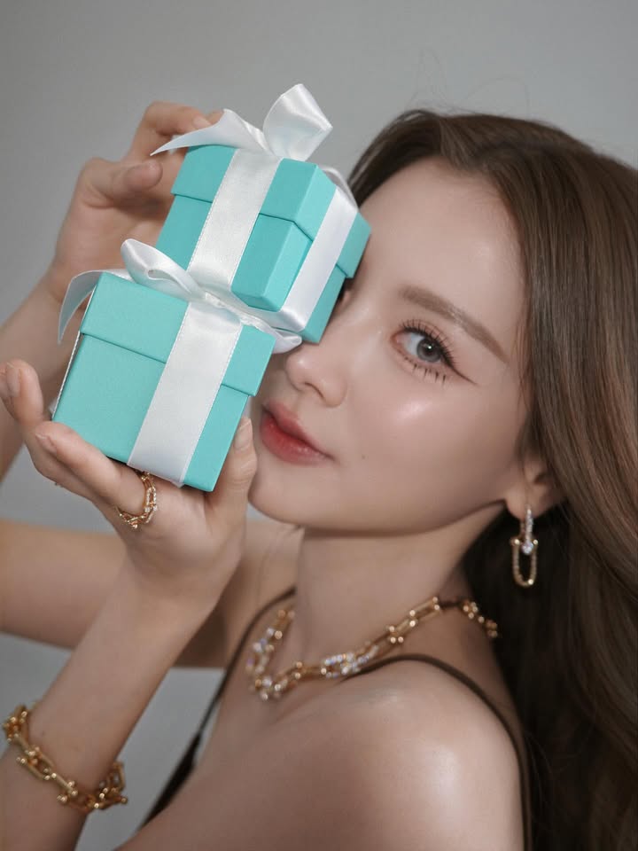 ใบเฟิร์น - พิมพ์ชนก ลือวิเศษไพบูลย์