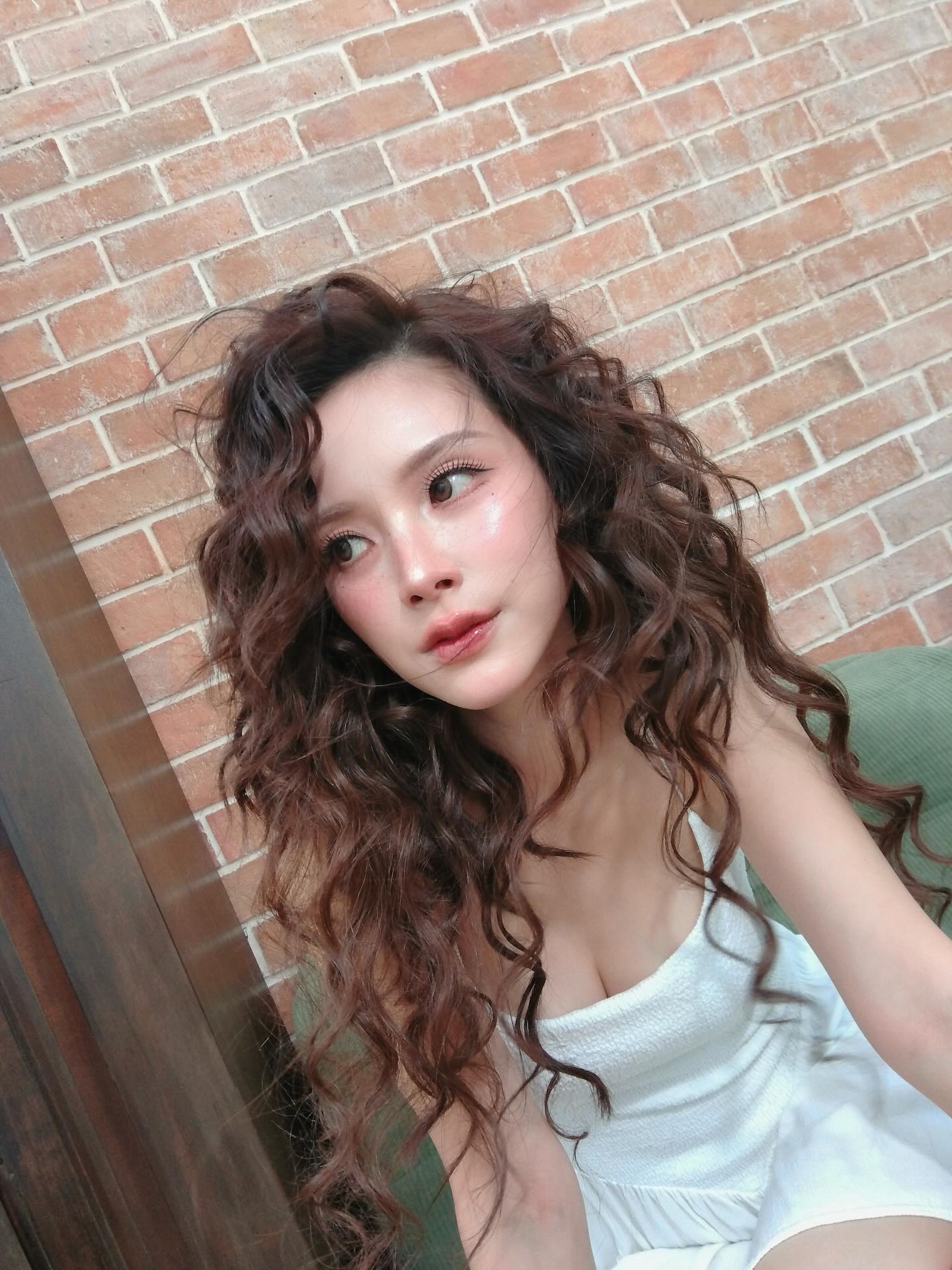 ใบเฟิร์น - พิมพ์ชนก ลือวิเศษไพบูลย์