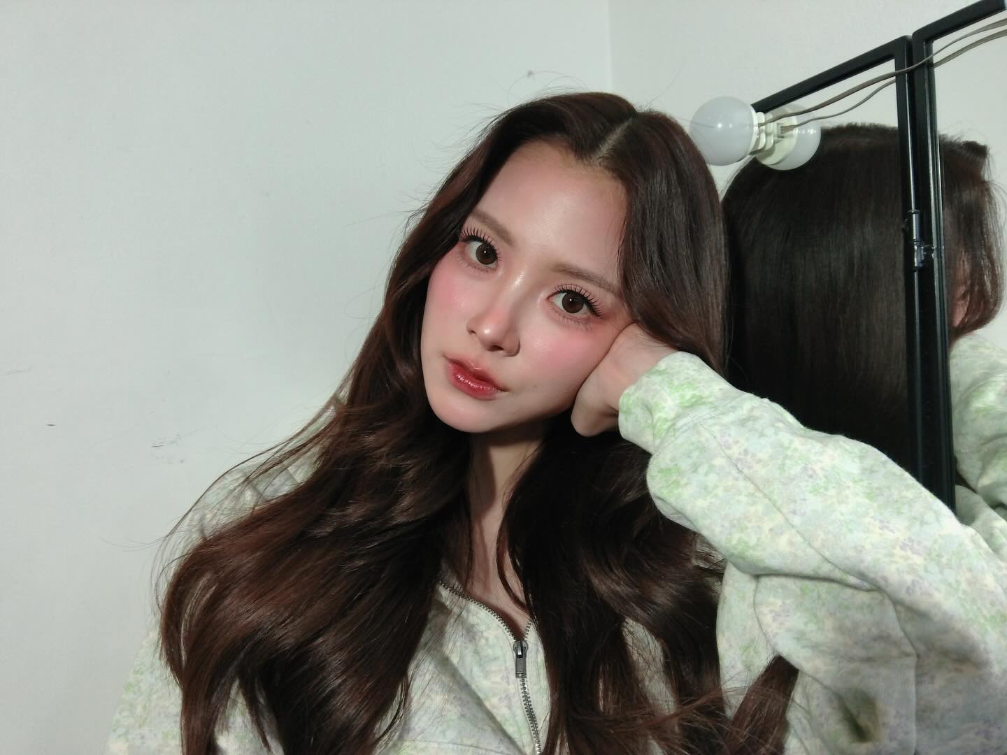 ใบเฟิร์น - พิมพ์ชนก ลือวิเศษไพบูลย์