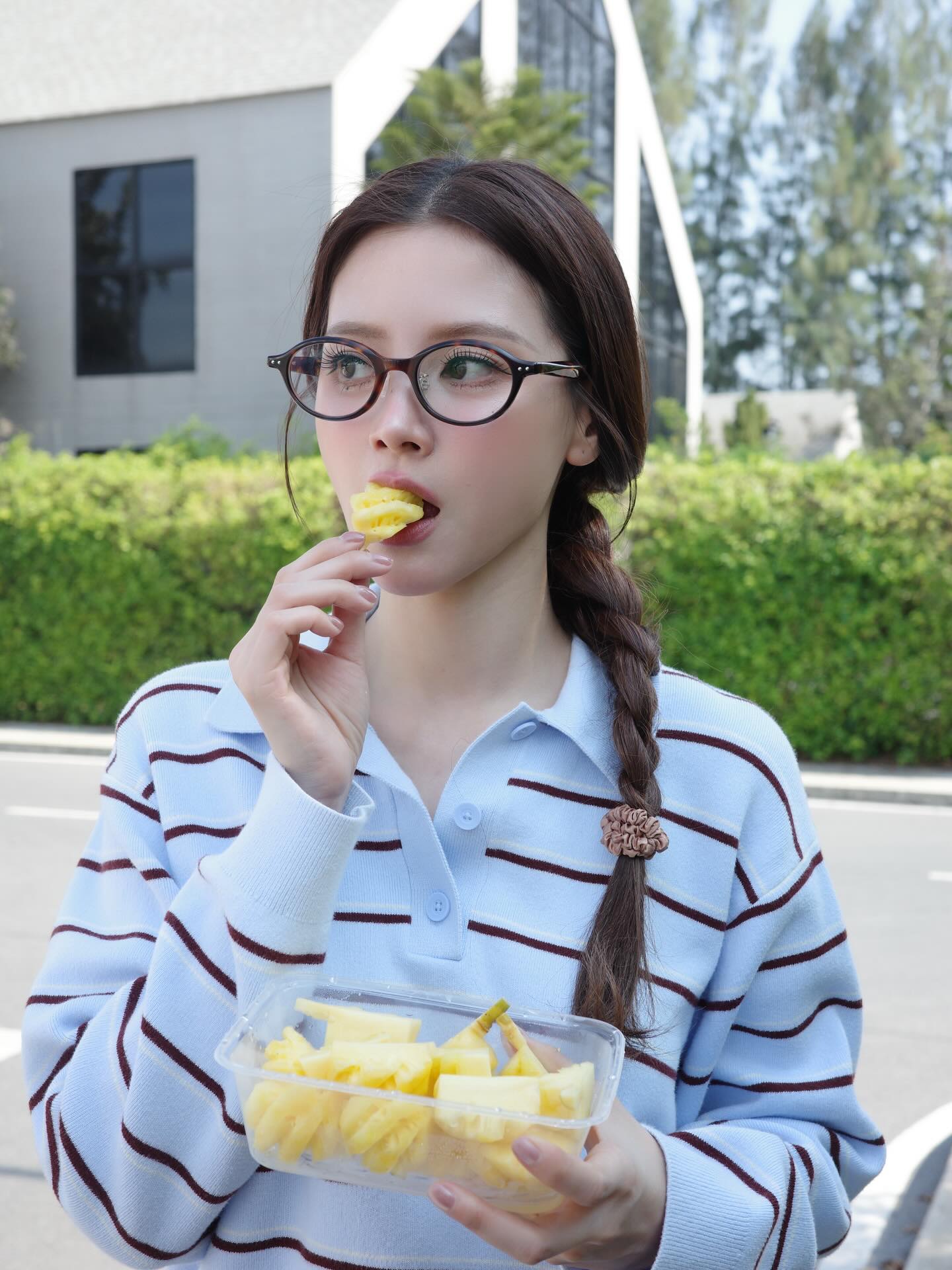 ใบเฟิร์น - พิมพ์ชนก ลือวิเศษไพบูลย์