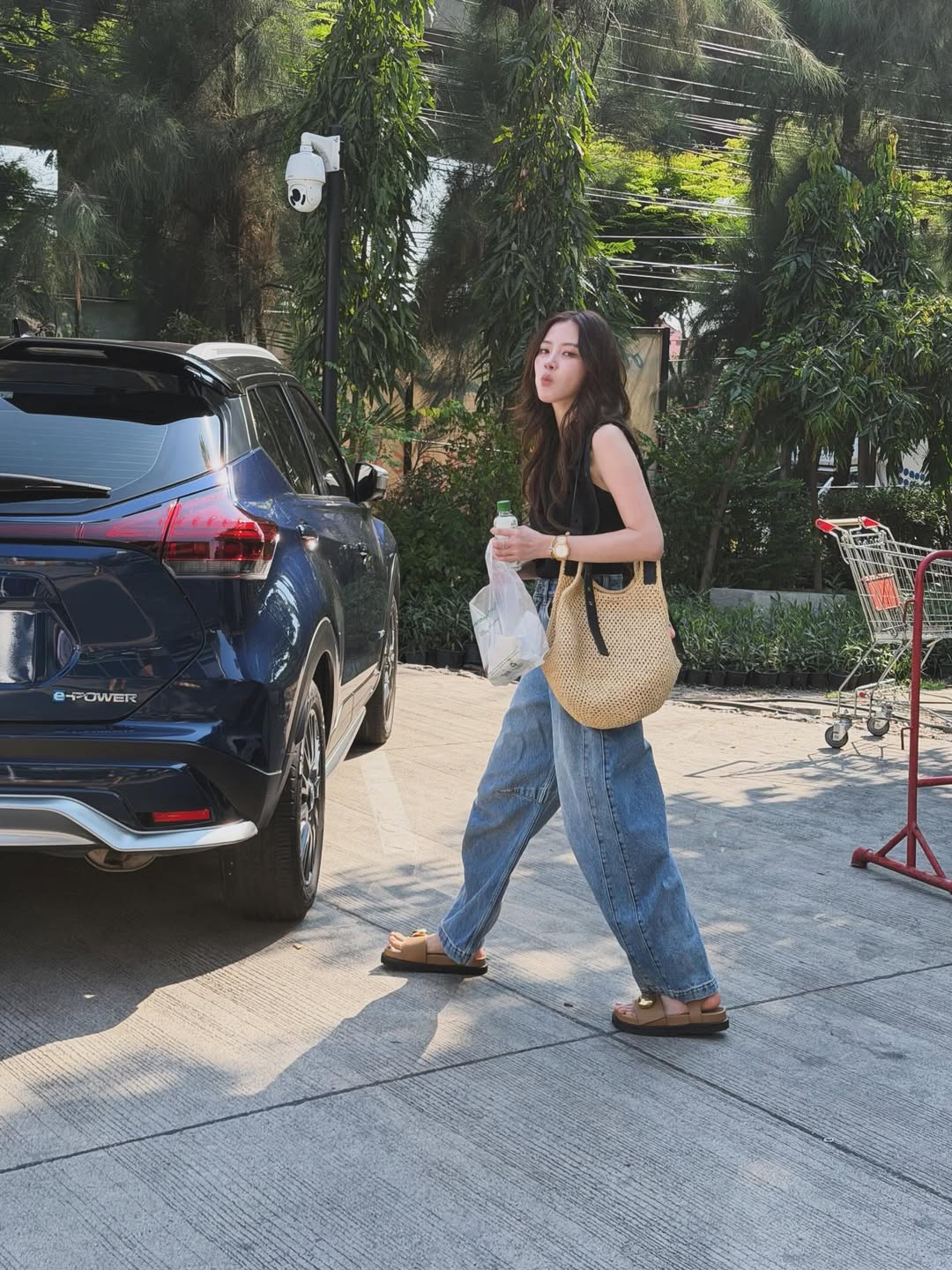 ใบเฟิร์น - พิมพ์ชนก ลือวิเศษไพบูลย์