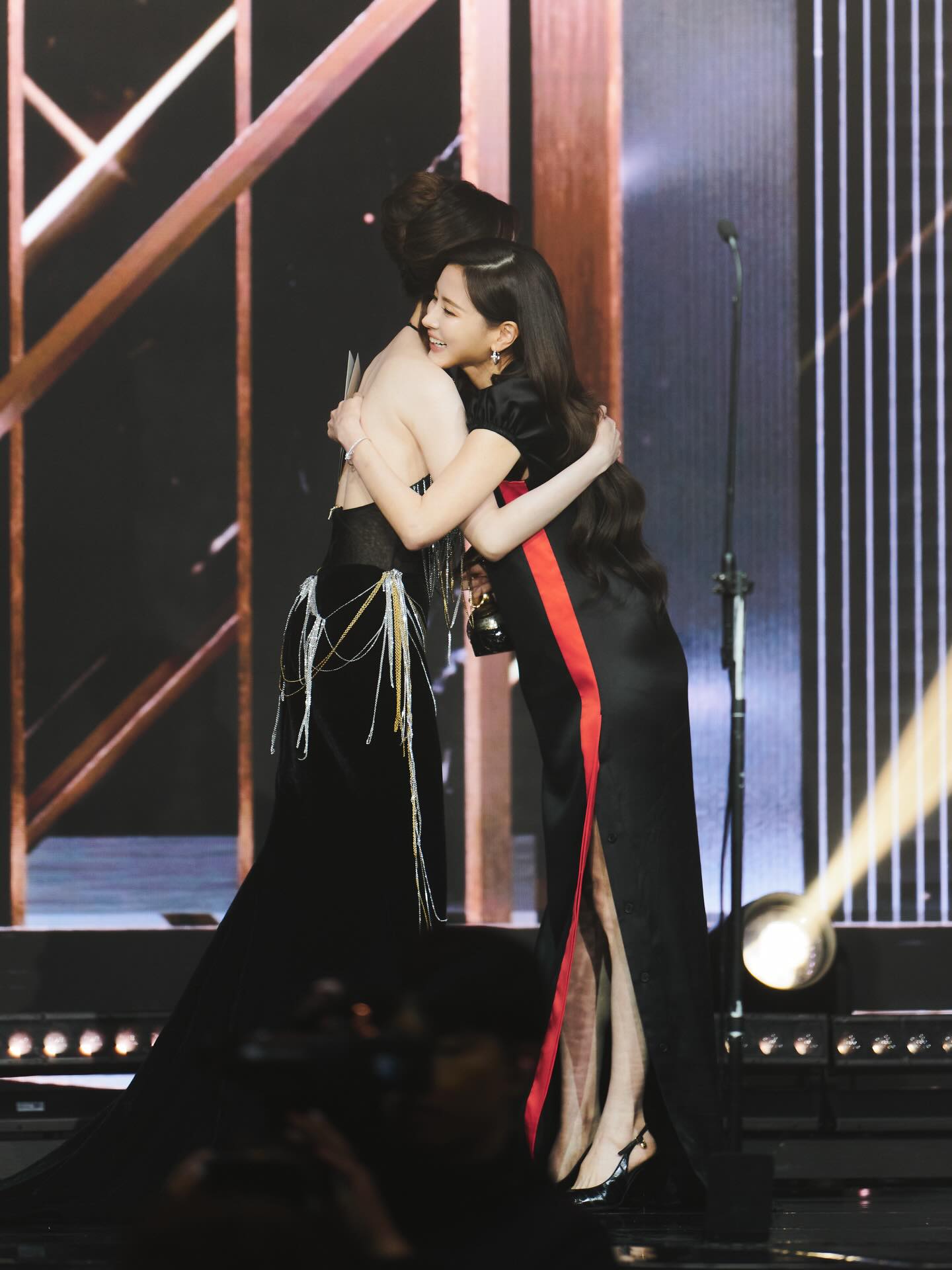ใบเฟิร์น - พิมพ์ชนก ลือวิเศษไพบูลย์