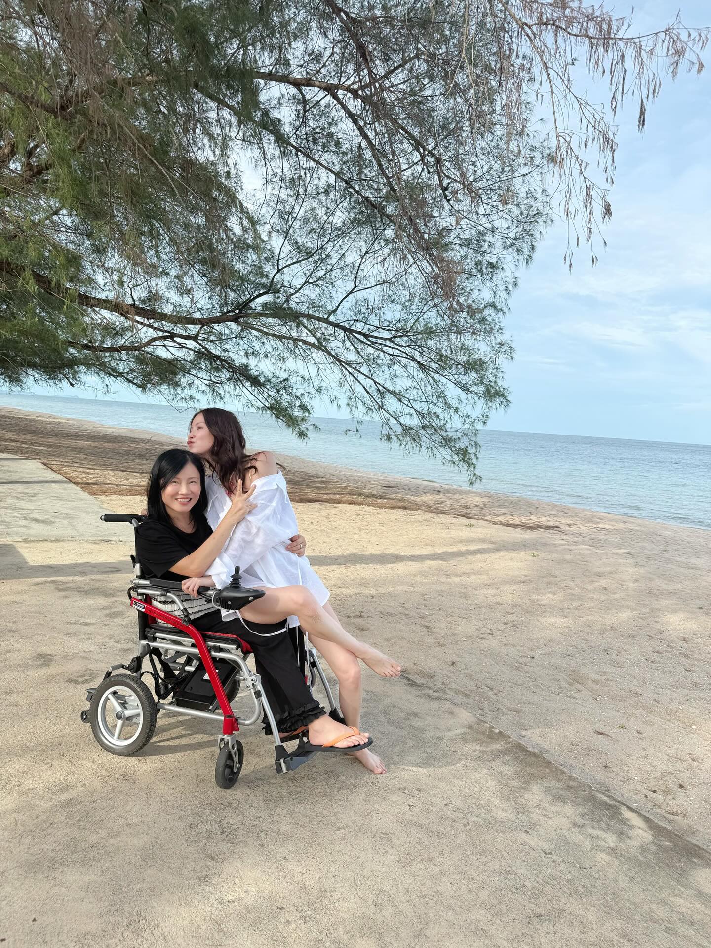 ใบเฟิร์น - พิมพ์ชนก ลือวิเศษไพบูลย์