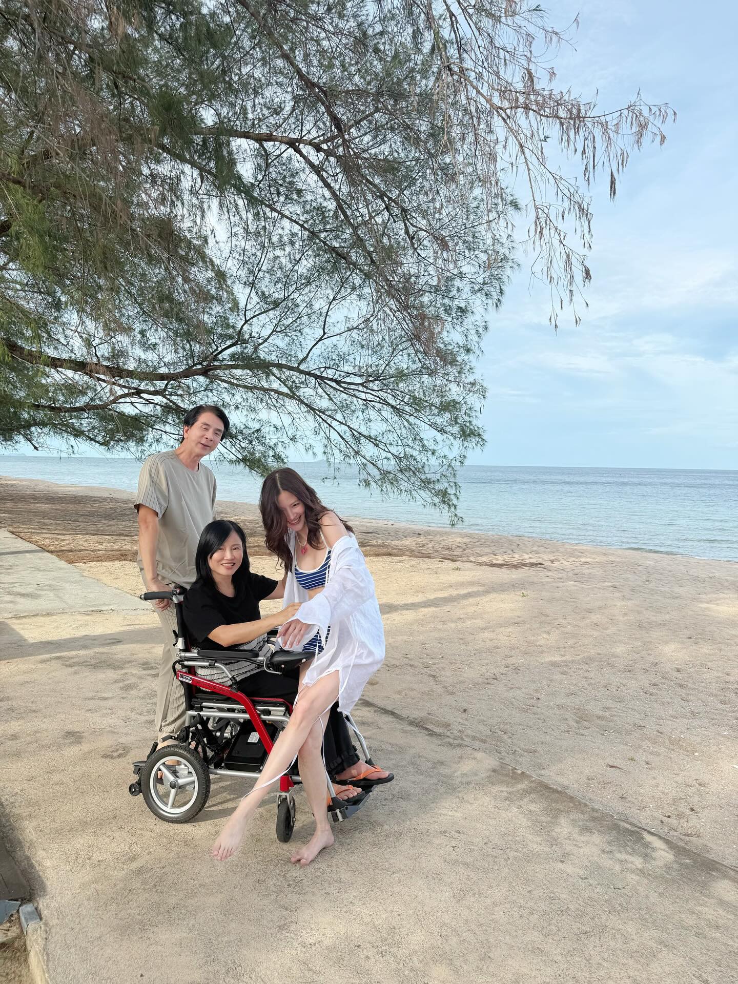ใบเฟิร์น - พิมพ์ชนก ลือวิเศษไพบูลย์