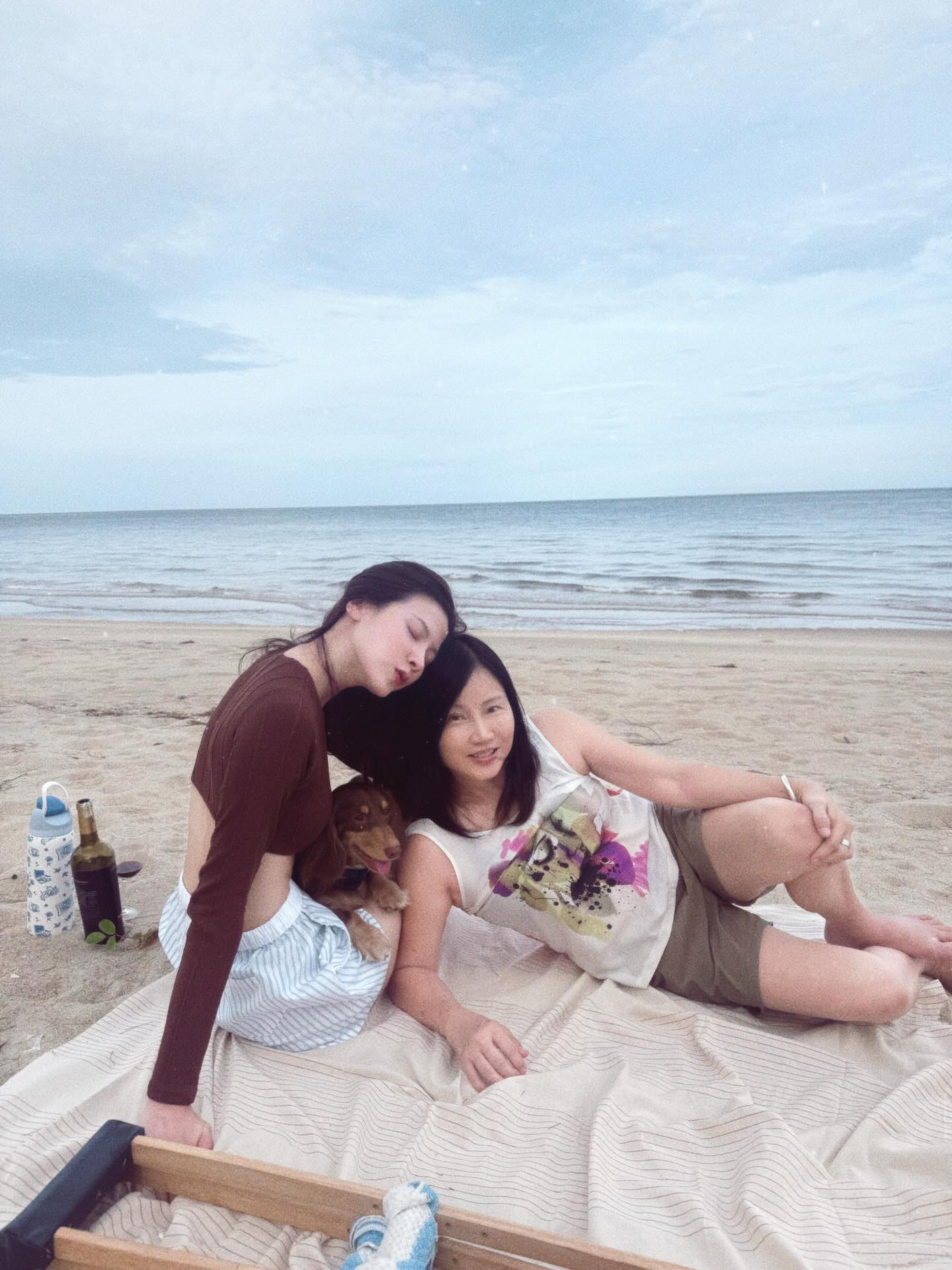 ใบเฟิร์น - พิมพ์ชนก ลือวิเศษไพบูลย์