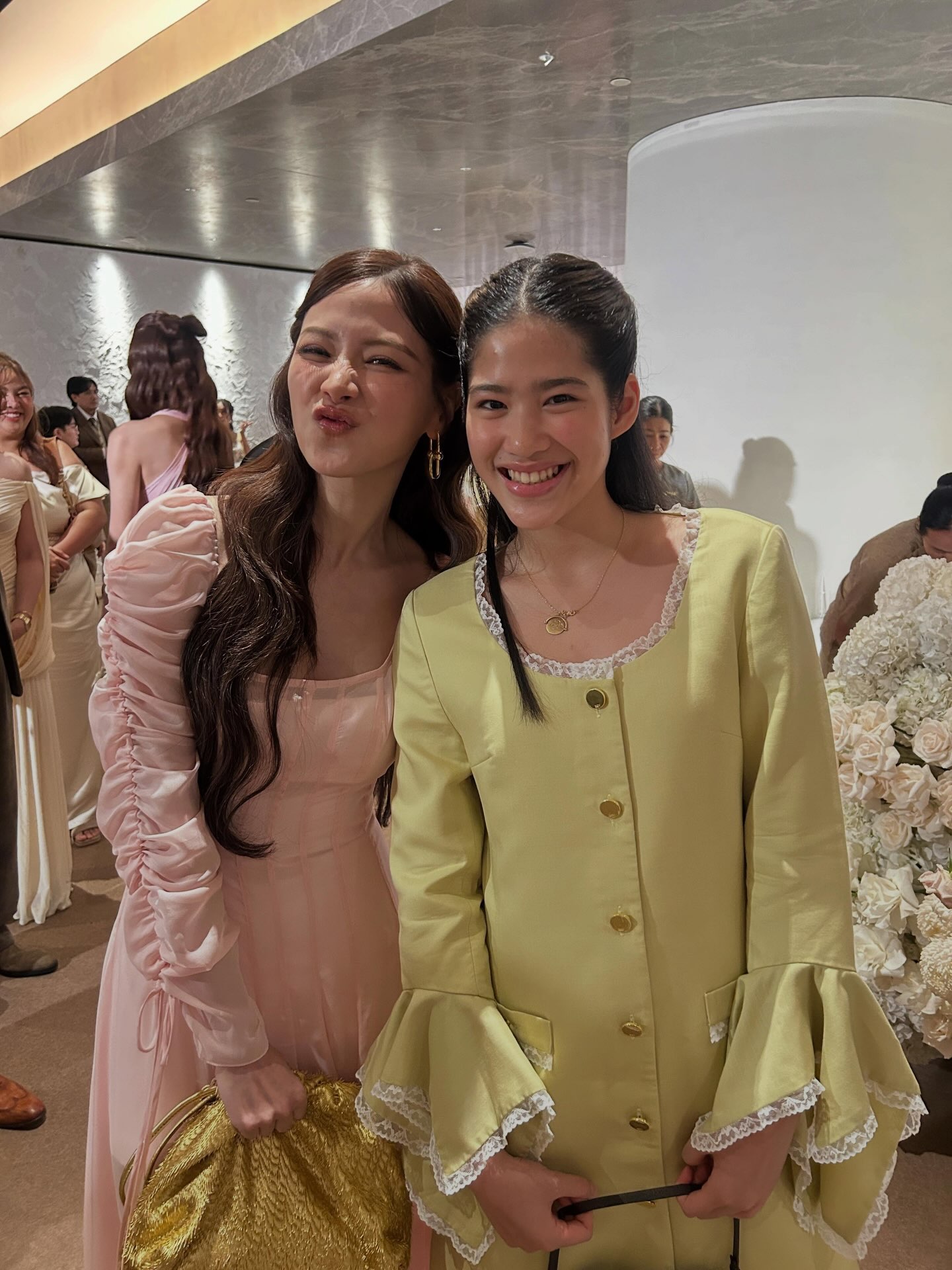 ใบเฟิร์น - พิมพ์ชนก ลือวิเศษไพบูลย์