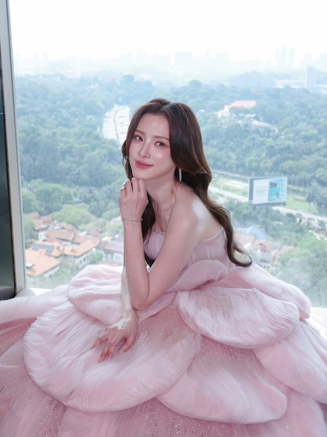 ใบเฟิร์น - พิมพ์ชนก ลือวิเศษไพบูลย์
