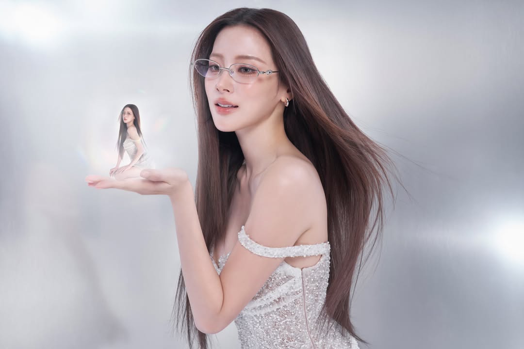ใบเฟิร์น - พิมพ์ชนก ลือวิเศษไพบูลย์
