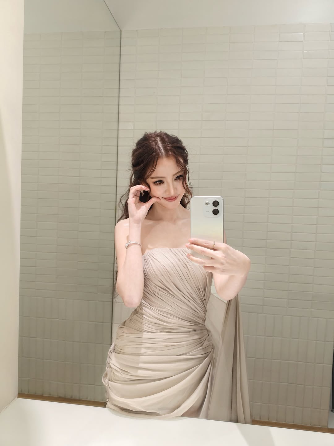 ใบเฟิร์น - พิมพ์ชนก ลือวิเศษไพบูลย์