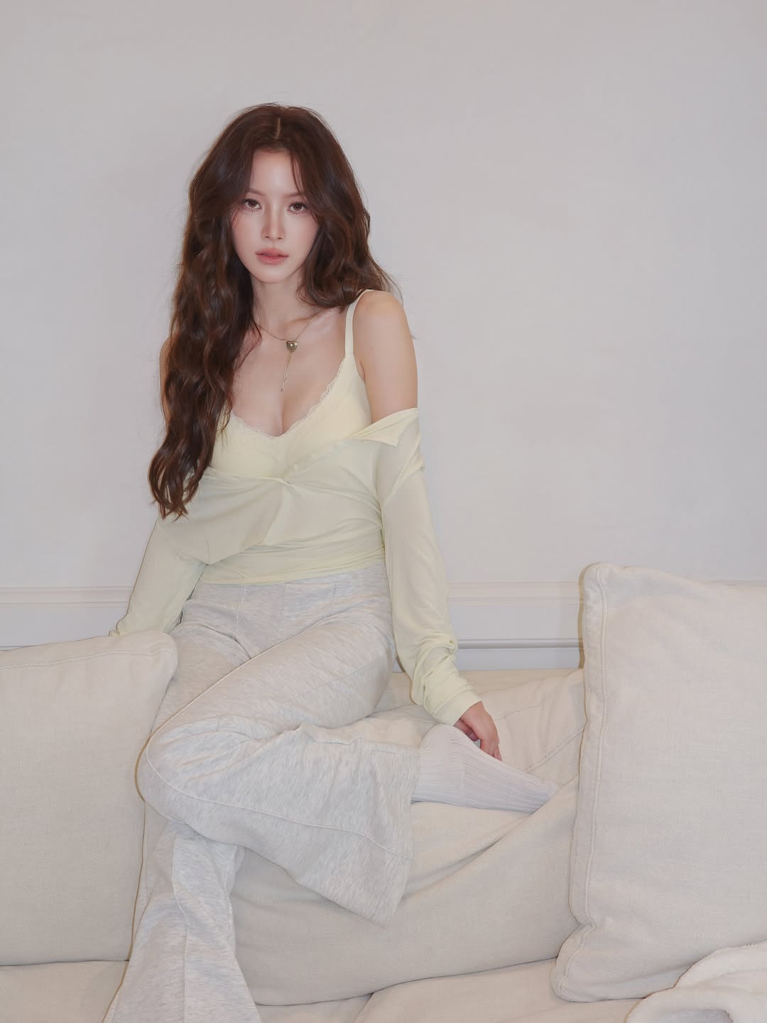 ใบเฟิร์น - พิมพ์ชนก ลือวิเศษไพบูลย์