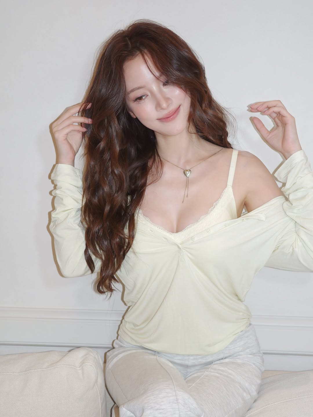 ใบเฟิร์น - พิมพ์ชนก ลือวิเศษไพบูลย์