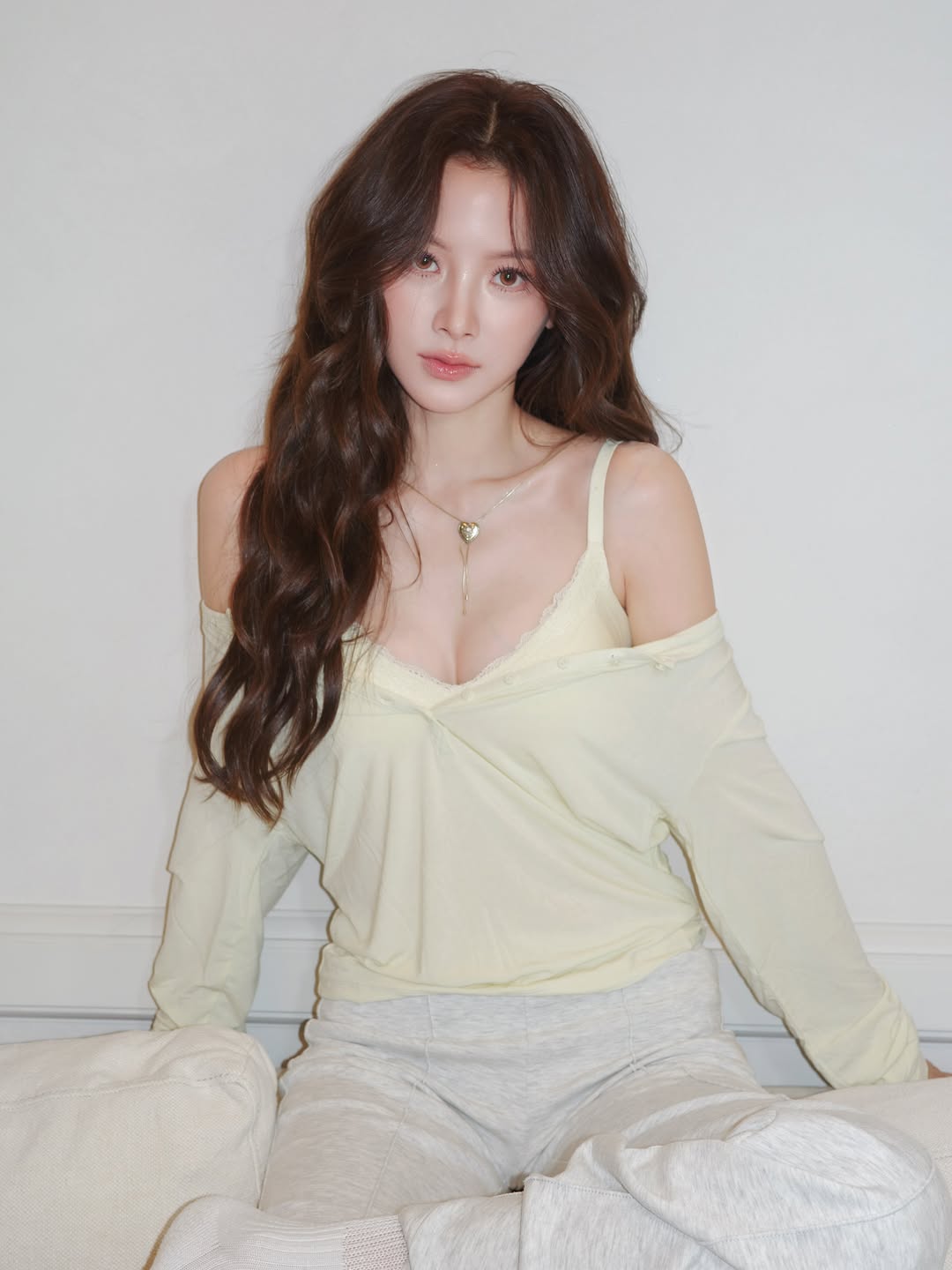 ใบเฟิร์น - พิมพ์ชนก ลือวิเศษไพบูลย์
