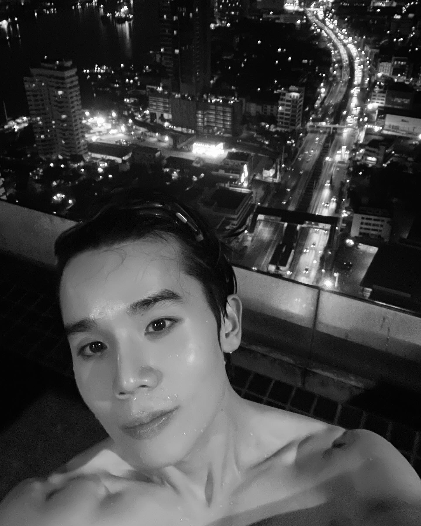 จิมมี่ - จิตรพล โพธิวิหค