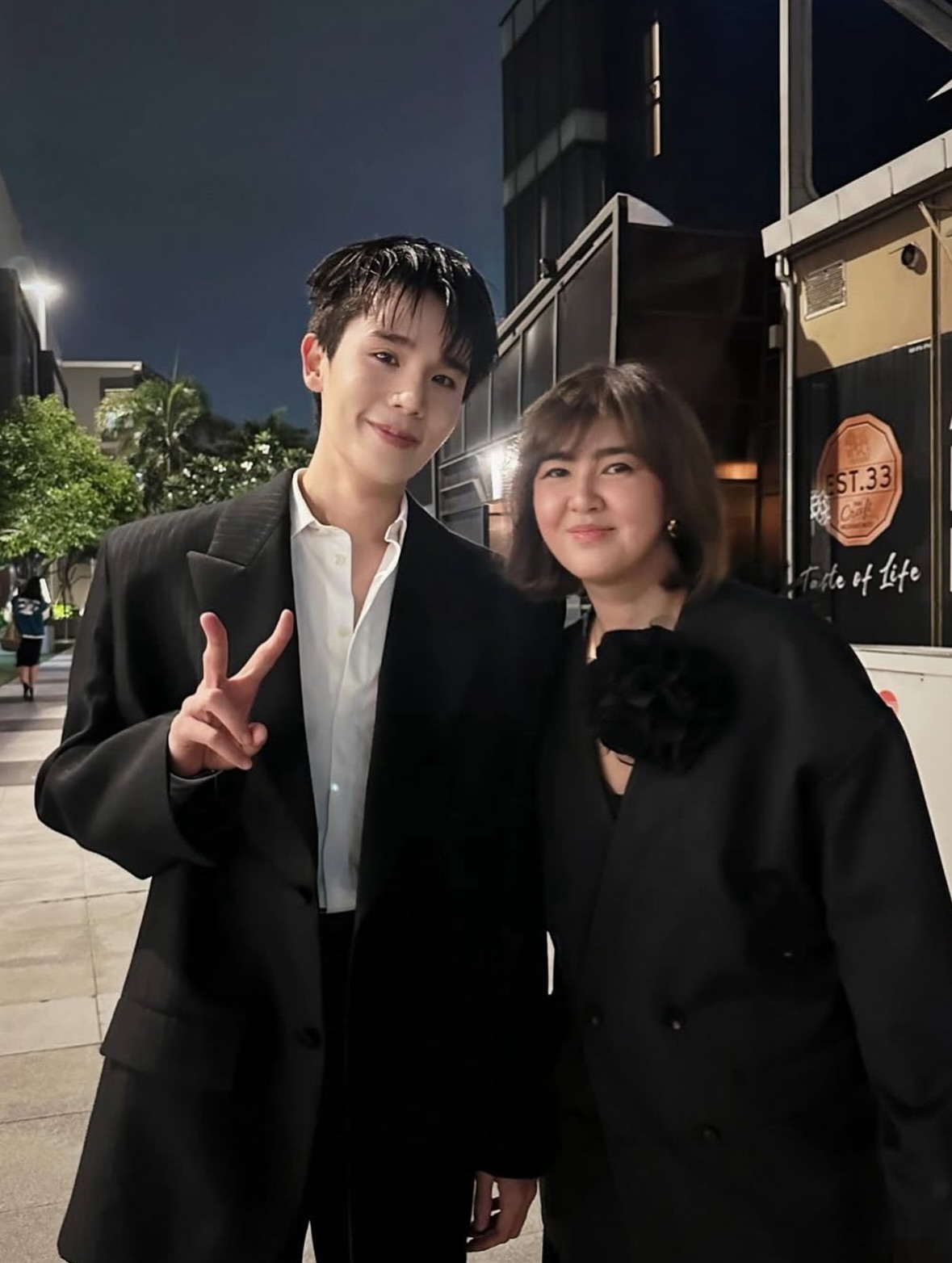 จิมมี่ - จิตรพล โพธิวิหค