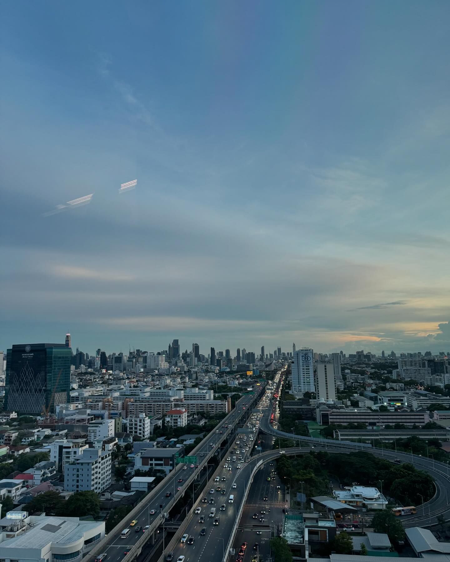 เอิร์ท - พิรพัฒน์ วัฒนเศรษสิริ