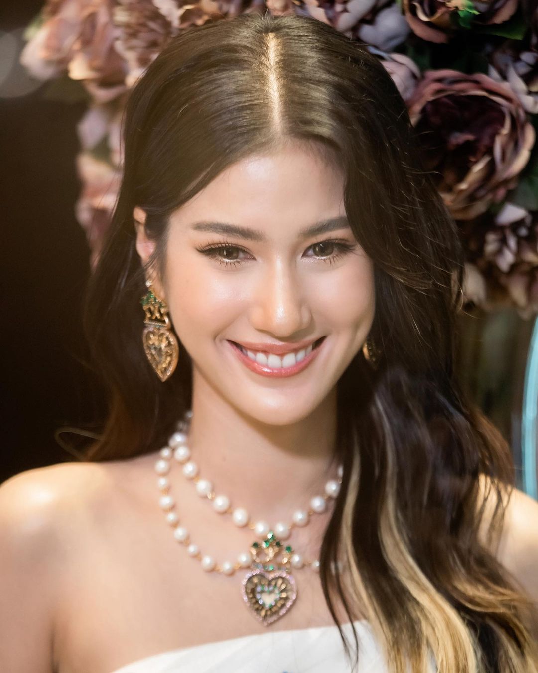 พิ้งค์พลอย - ปภาวดี ชาญสมอน