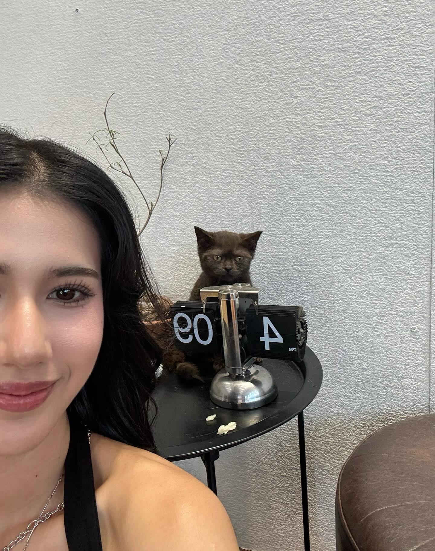 พิ้งค์พลอย - ปภาวดี ชาญสมอน