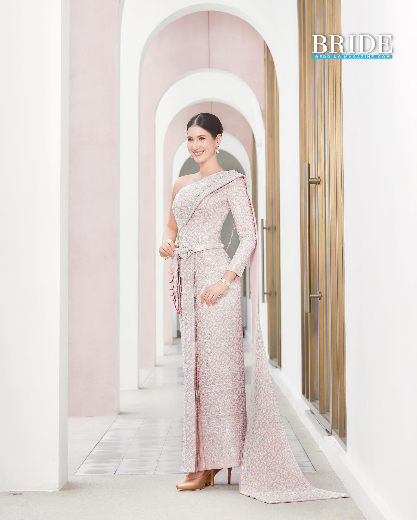 พิ้งค์พลอย - ปภาวดี ชาญสมอน