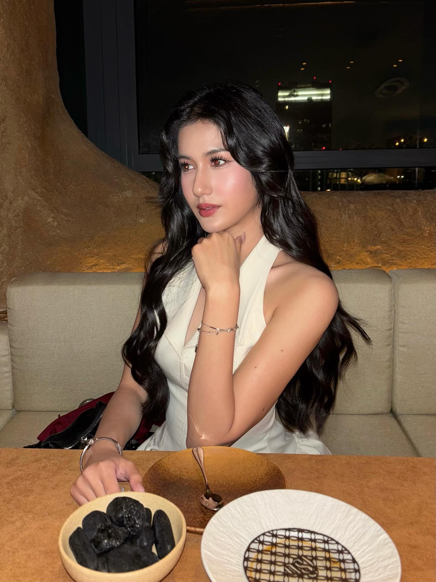 พิ้งค์พลอย - ปภาวดี ชาญสมอน