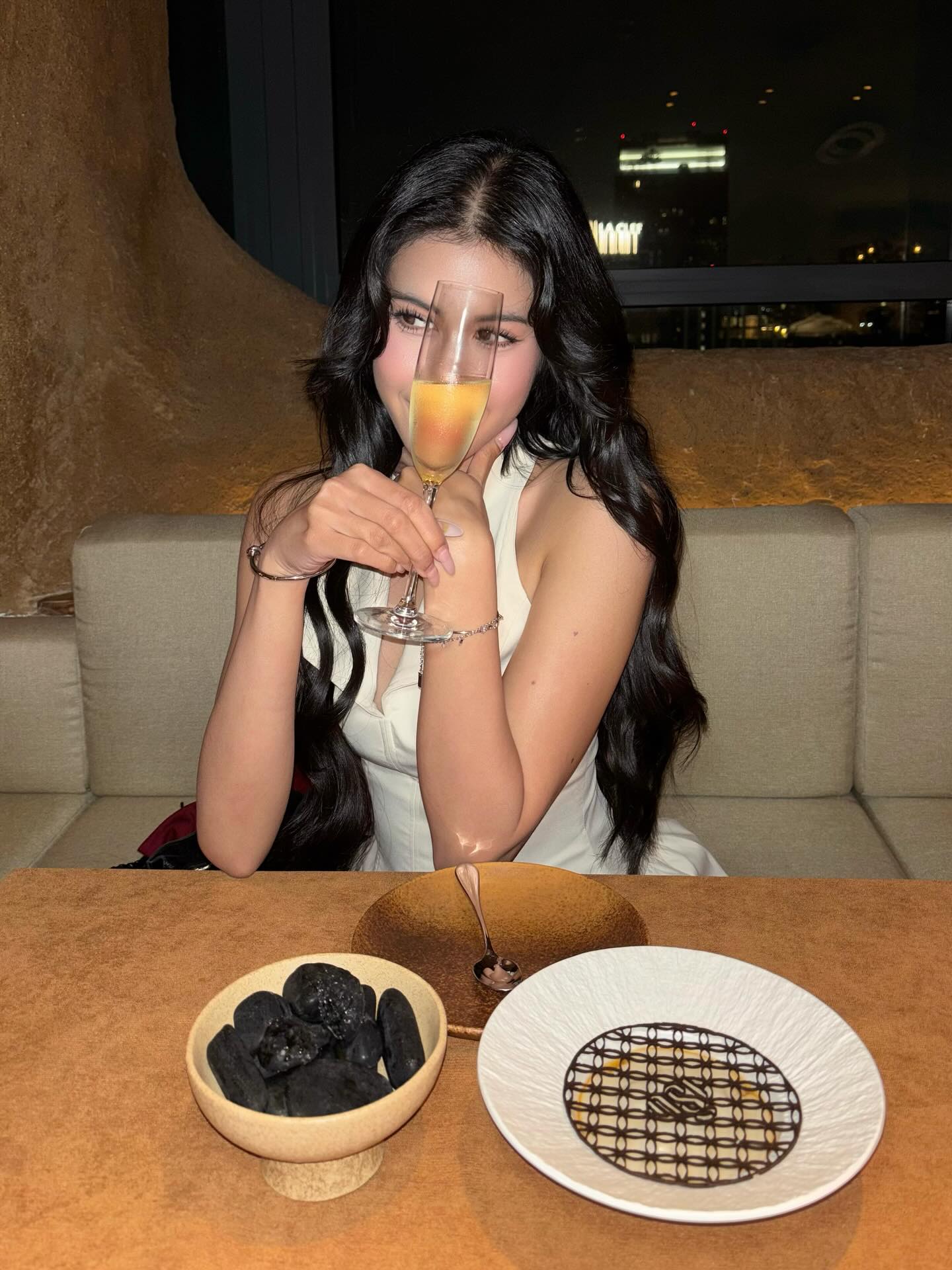 พิ้งค์พลอย - ปภาวดี ชาญสมอน