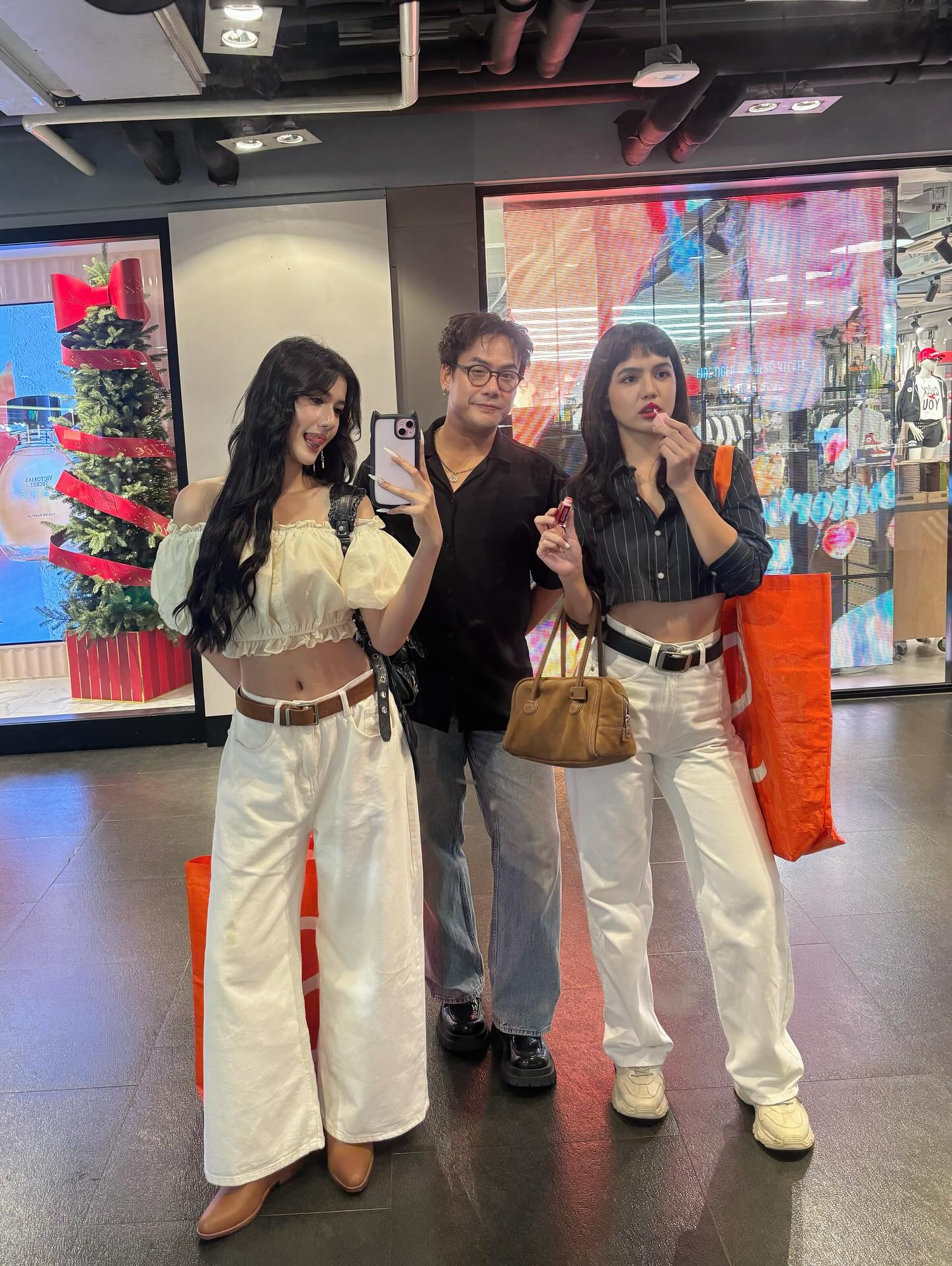 พิ้งค์พลอย - ปภาวดี ชาญสมอน