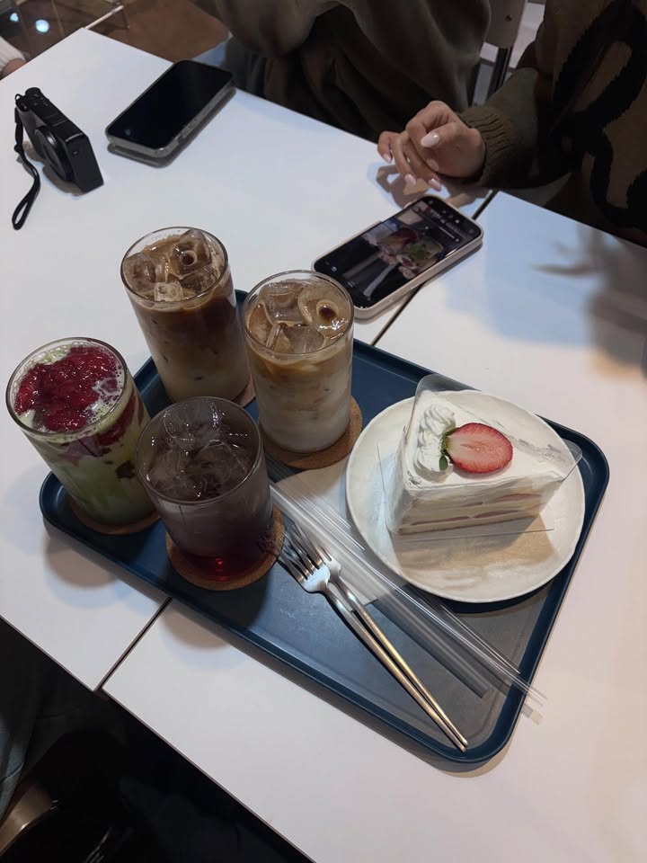 พิ้งค์พลอย - ปภาวดี ชาญสมอน