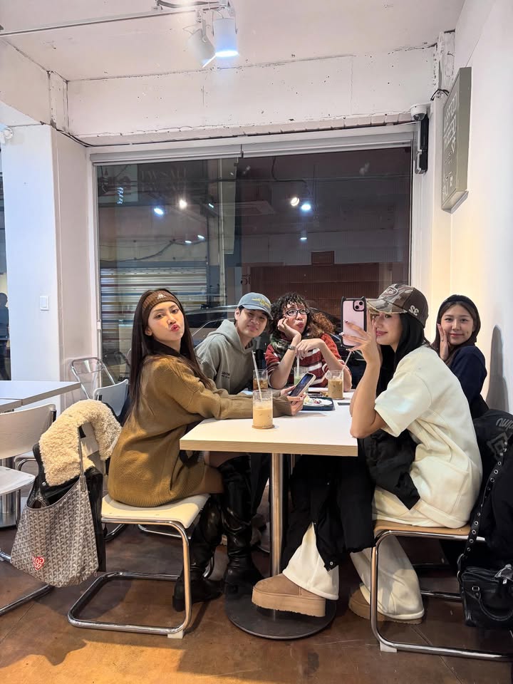 พิ้งค์พลอย - ปภาวดี ชาญสมอน