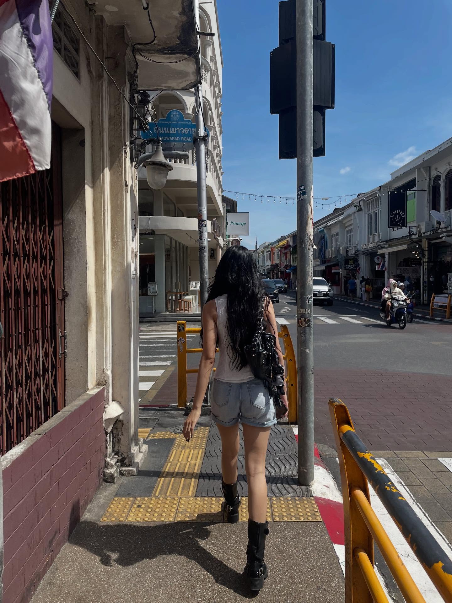 พิ้งค์พลอย - ปภาวดี ชาญสมอน