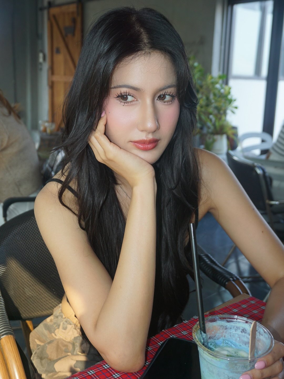 พิ้งค์พลอย - ปภาวดี ชาญสมอน