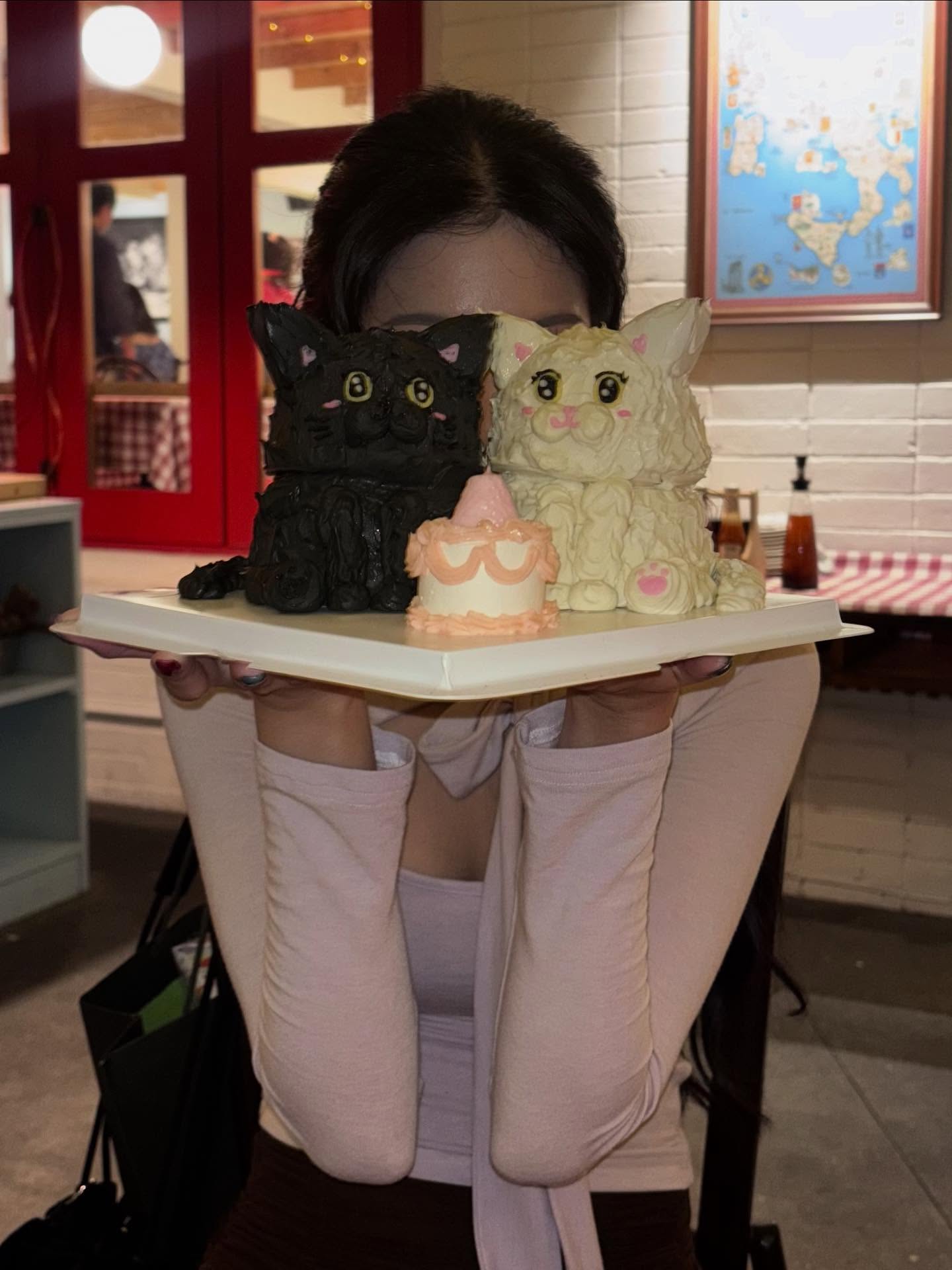 พิ้งค์พลอย - ปภาวดี ชาญสมอน