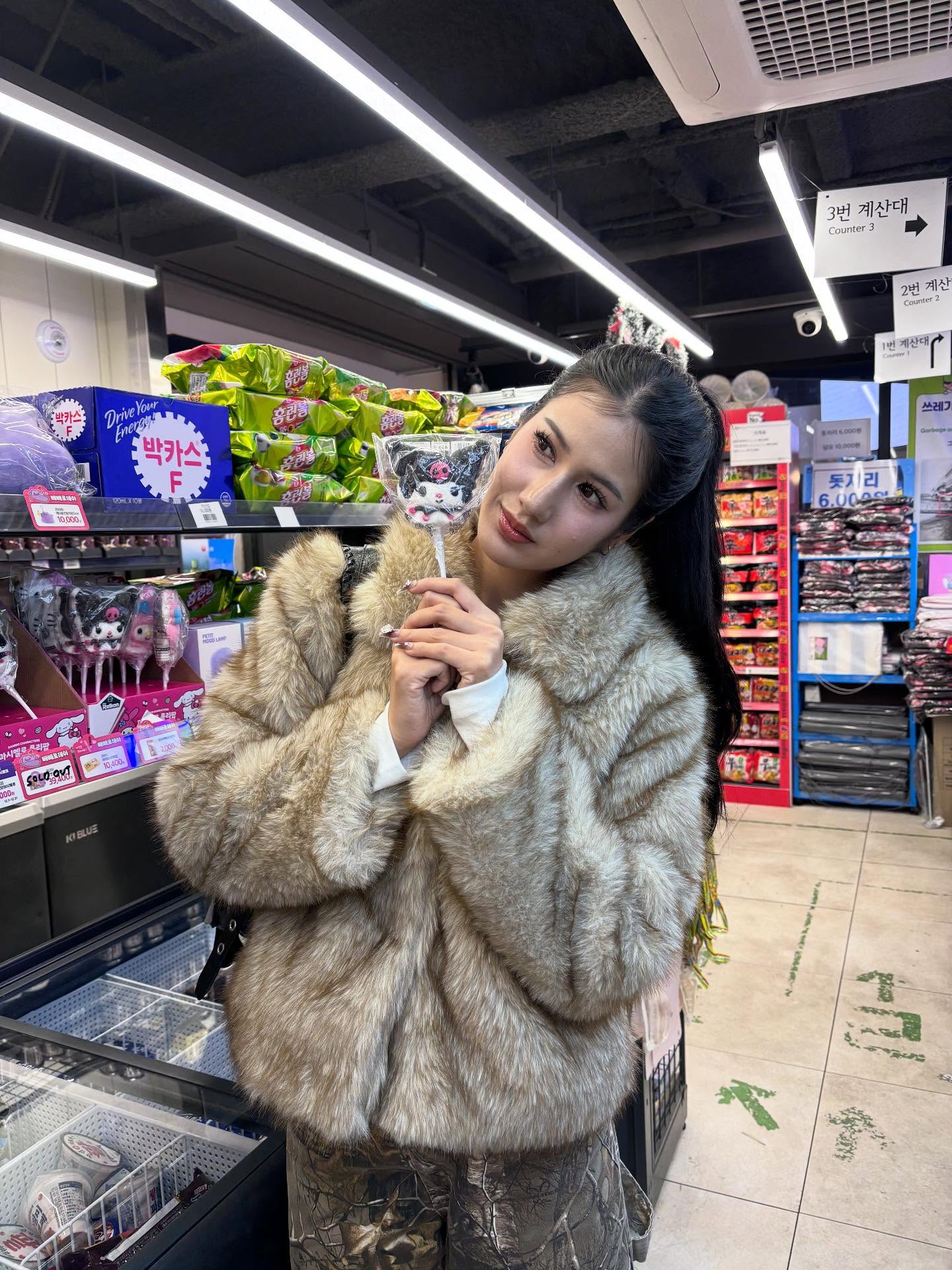 พิ้งค์พลอย - ปภาวดี ชาญสมอน