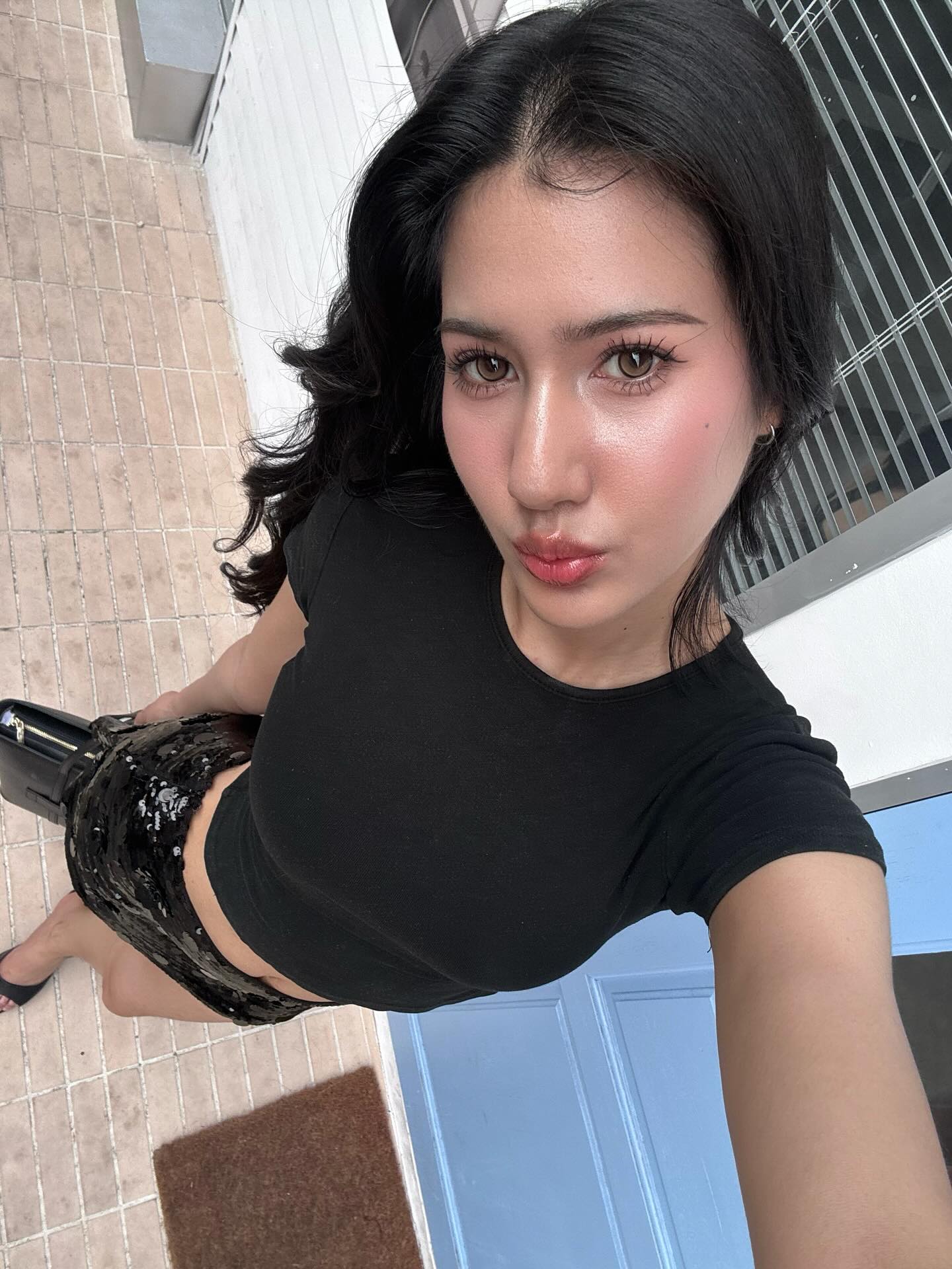 พิ้งค์พลอย - ปภาวดี ชาญสมอน