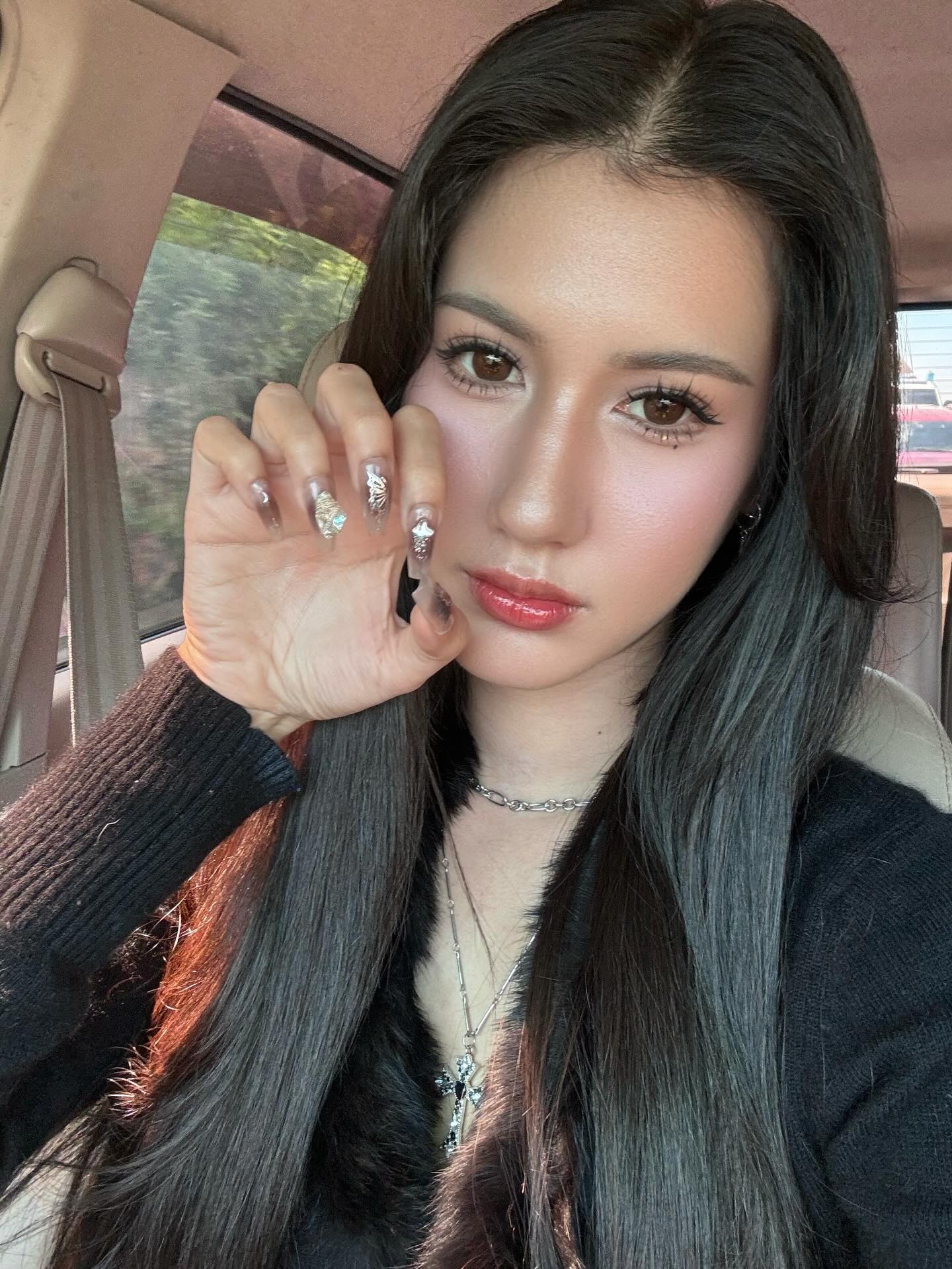 พิ้งค์พลอย - ปภาวดี ชาญสมอน