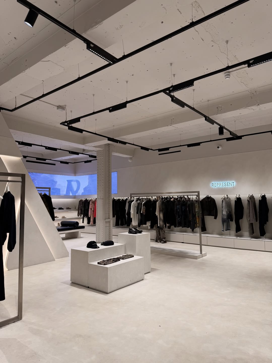 แม็กกี้ - อาภา ภาวิไล