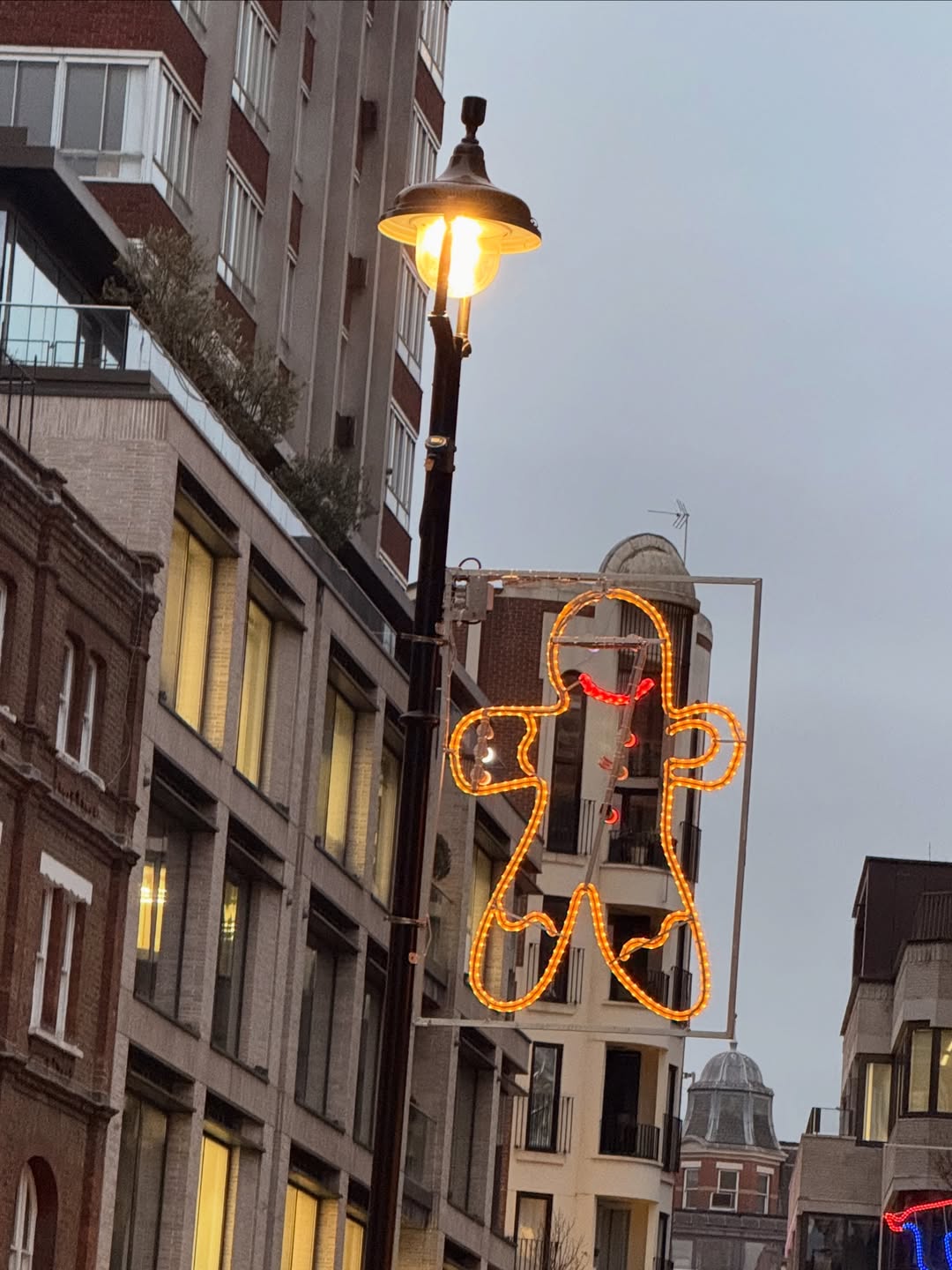 แม็กกี้ - อาภา ภาวิไล