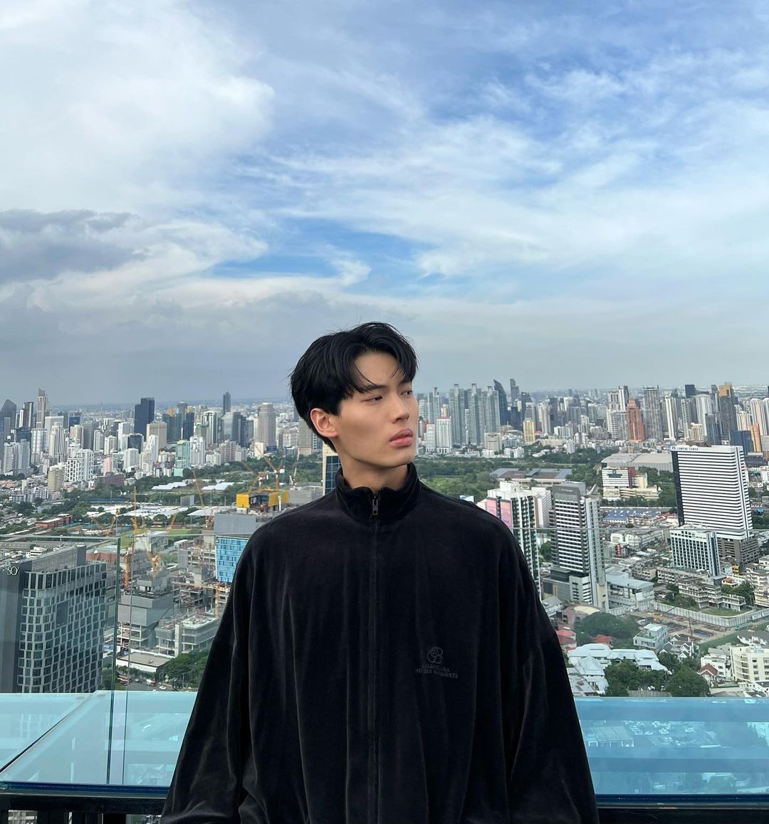 วิน - เมธวิน โอภาสเอี่ยมขจร