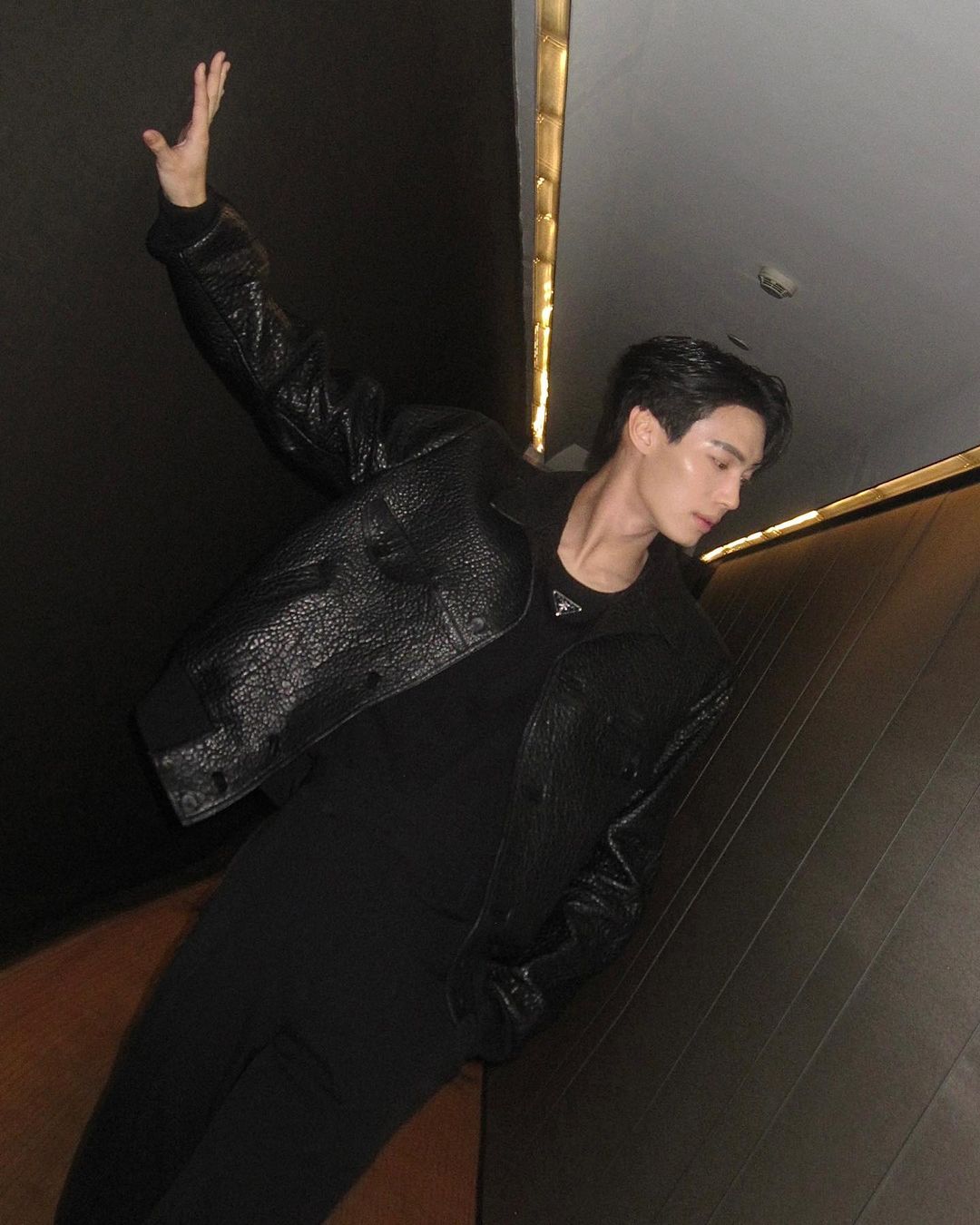 วิน - เมธวิน โอภาสเอี่ยมขจร