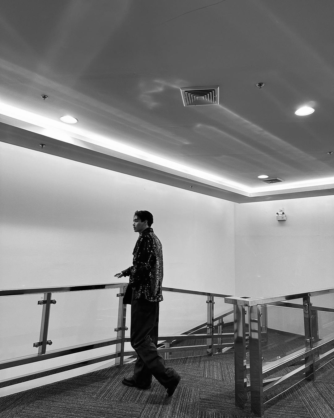 วิน - เมธวิน โอภาสเอี่ยมขจร
