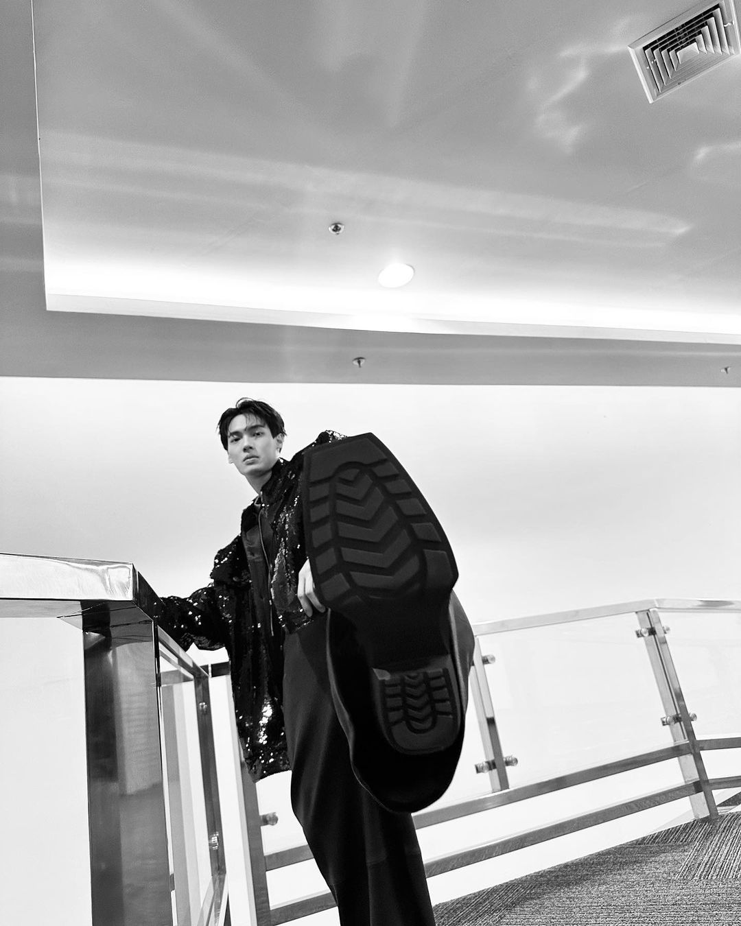 วิน - เมธวิน โอภาสเอี่ยมขจร