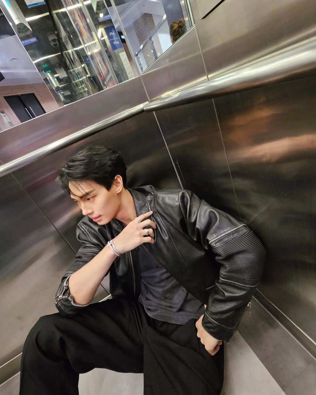 วิน - เมธวิน โอภาสเอี่ยมขจร