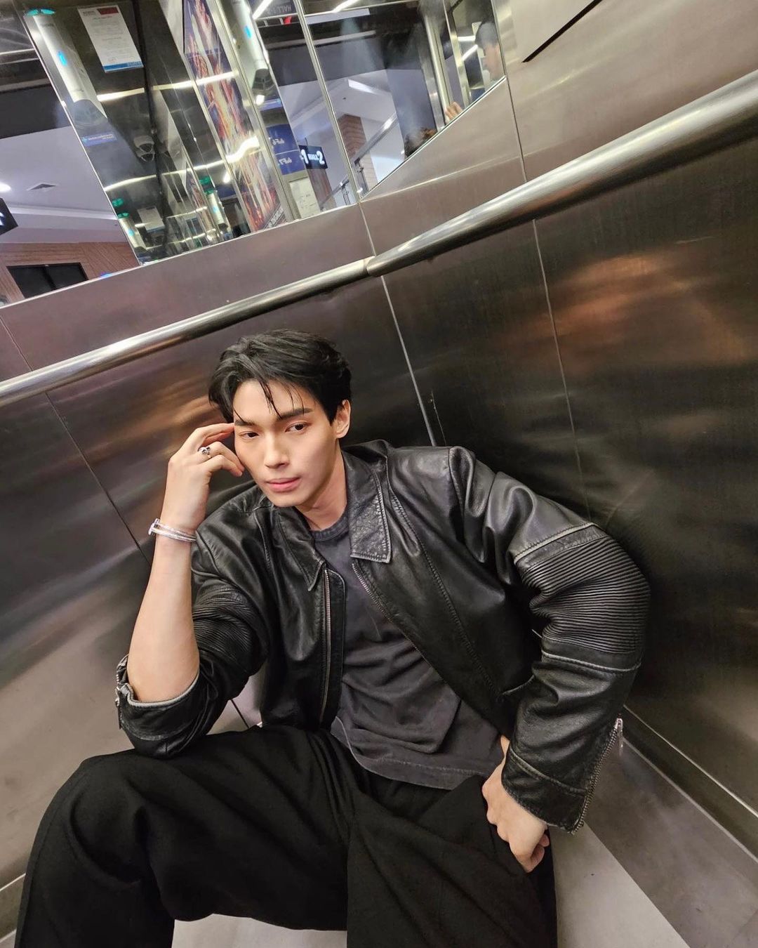 วิน - เมธวิน โอภาสเอี่ยมขจร