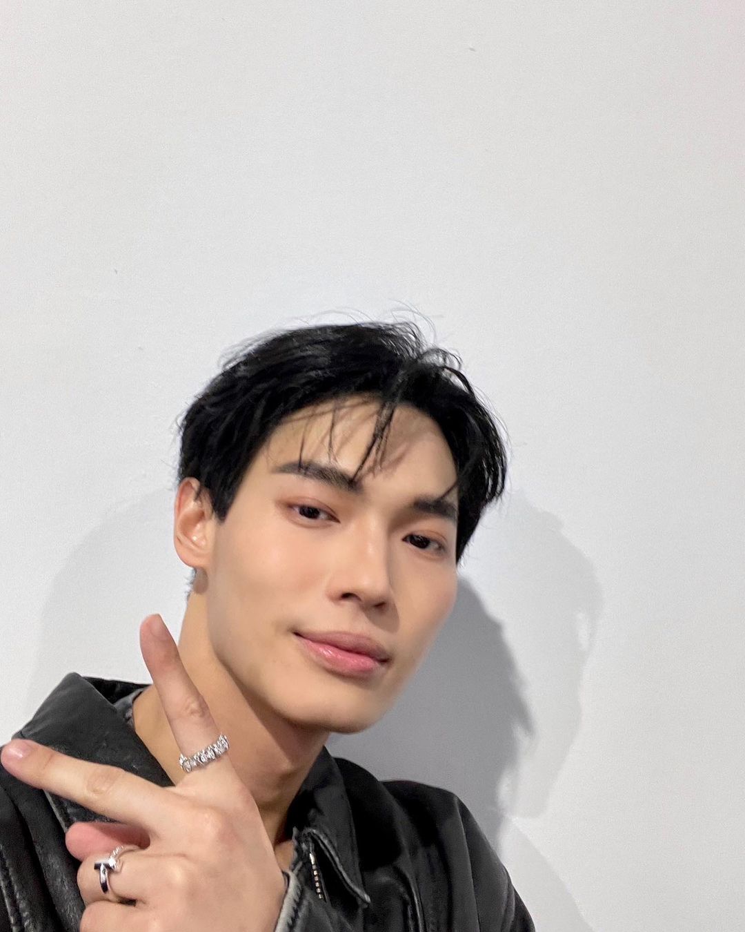 วิน - เมธวิน โอภาสเอี่ยมขจร