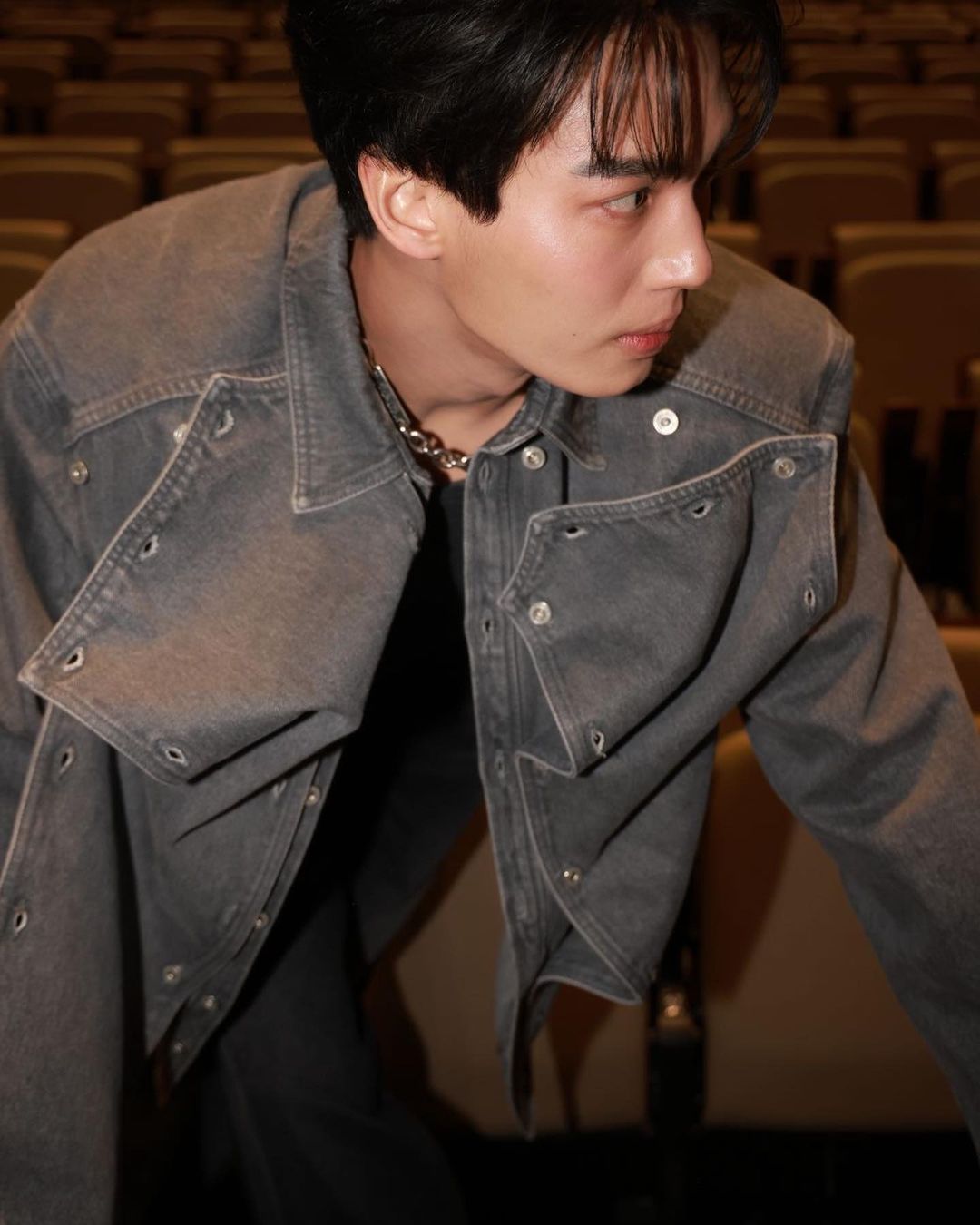 วิน - เมธวิน โอภาสเอี่ยมขจร