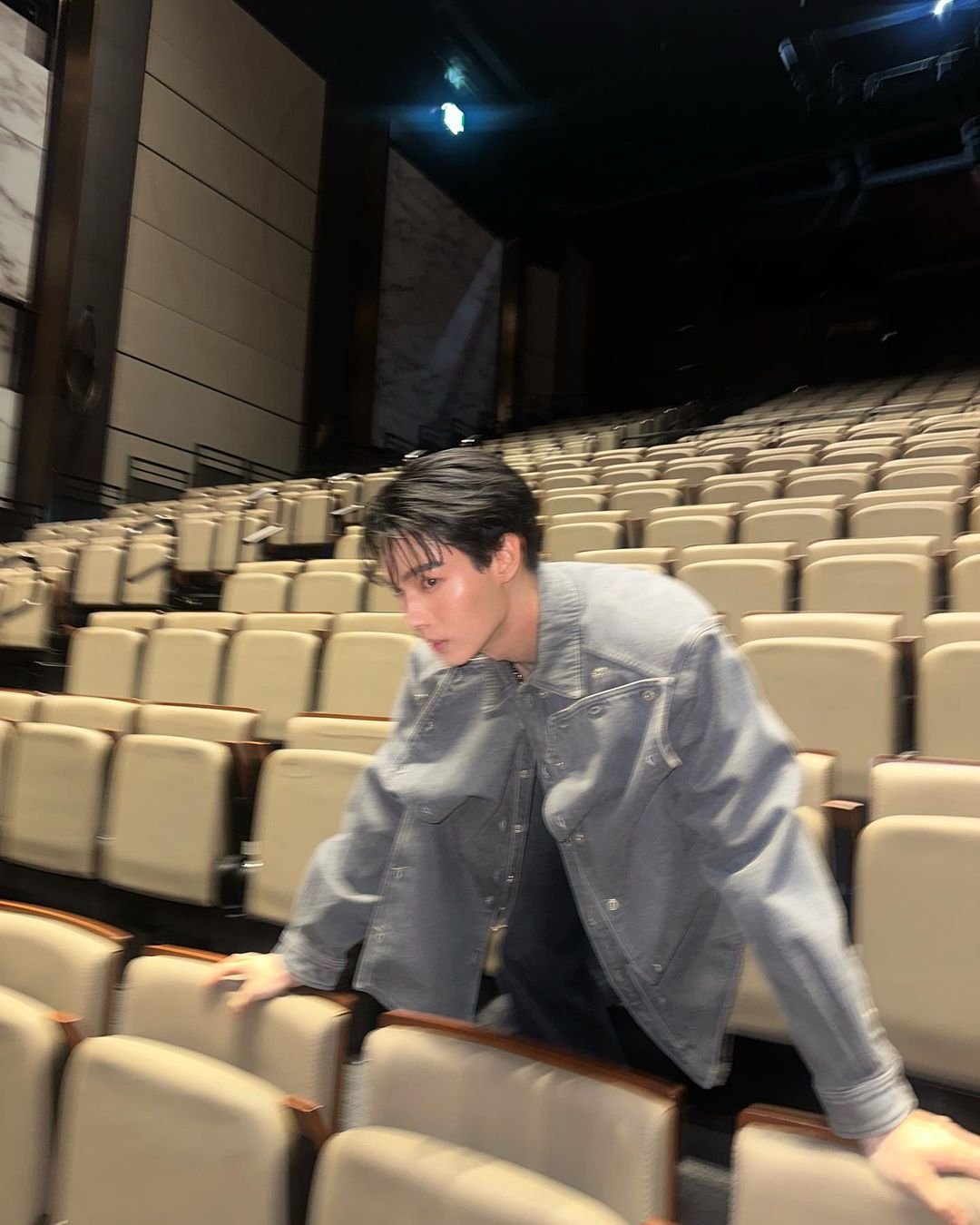 วิน - เมธวิน โอภาสเอี่ยมขจร