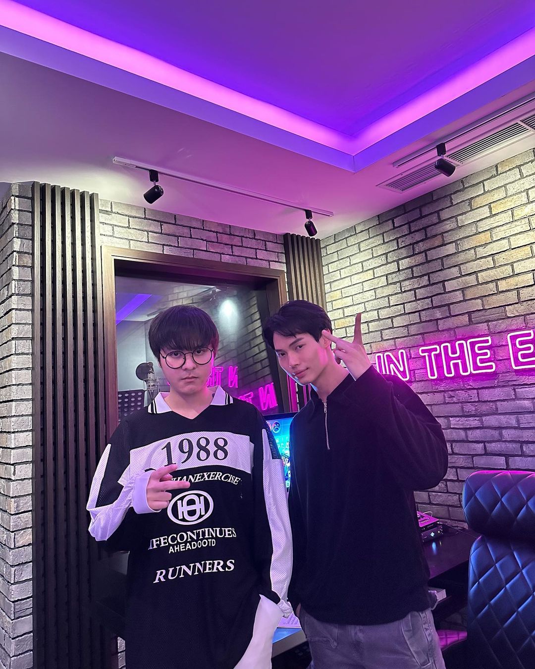วิน - เมธวิน โอภาสเอี่ยมขจร