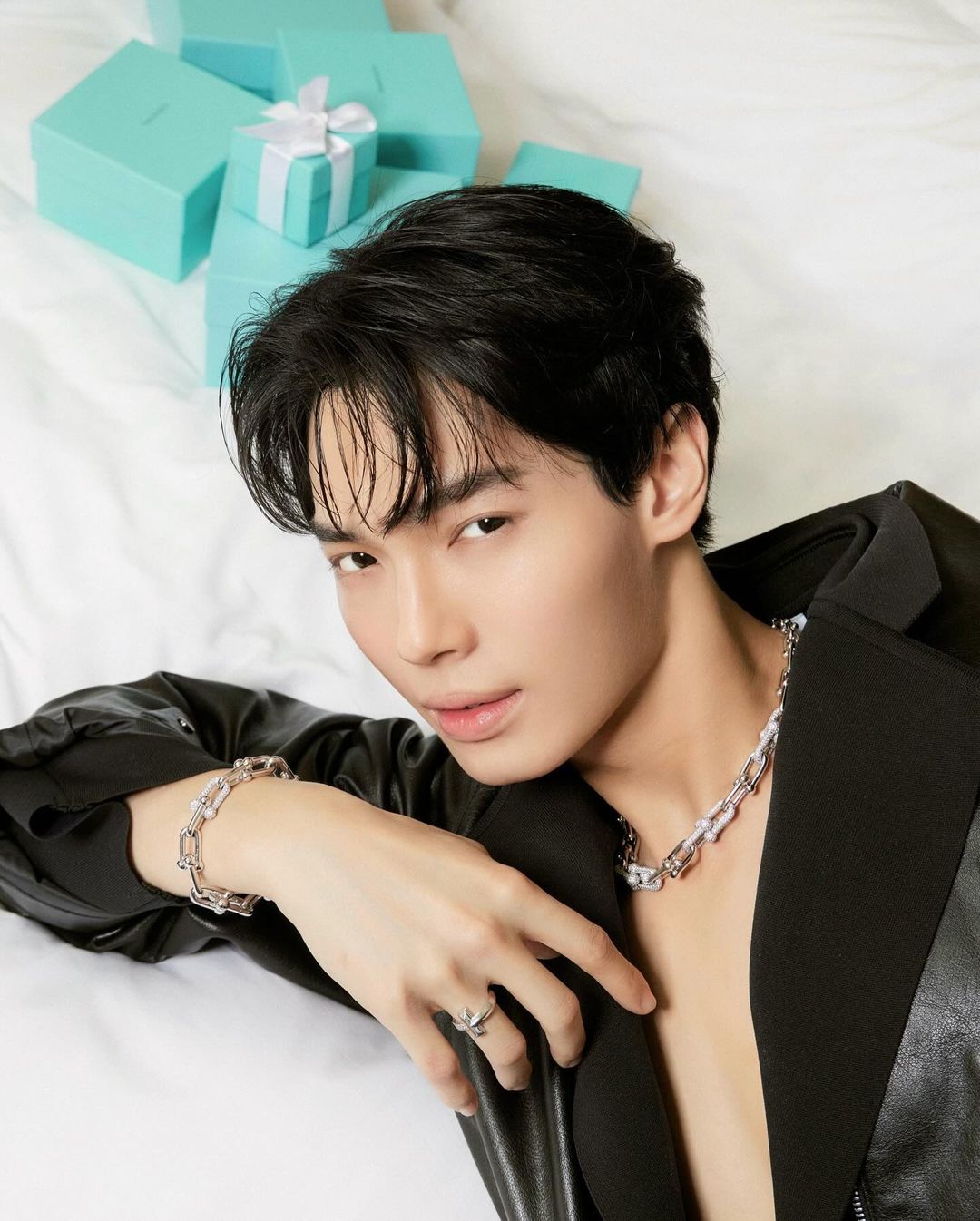 วิน - เมธวิน โอภาสเอี่ยมขจร