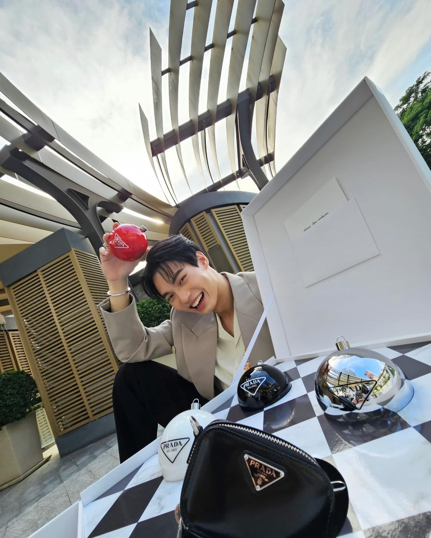 วิน - เมธวิน โอภาสเอี่ยมขจร