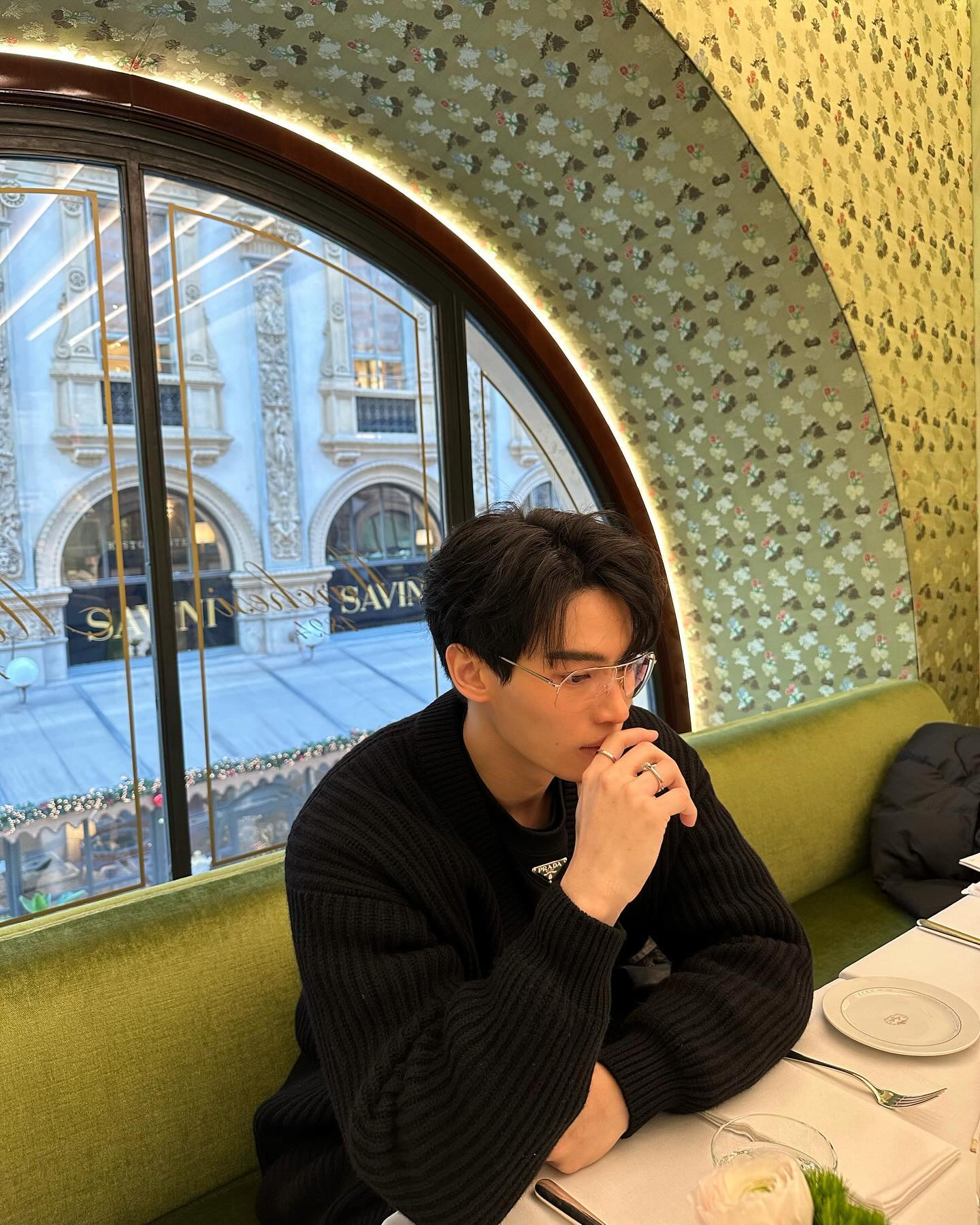 วิน - เมธวิน โอภาสเอี่ยมขจร